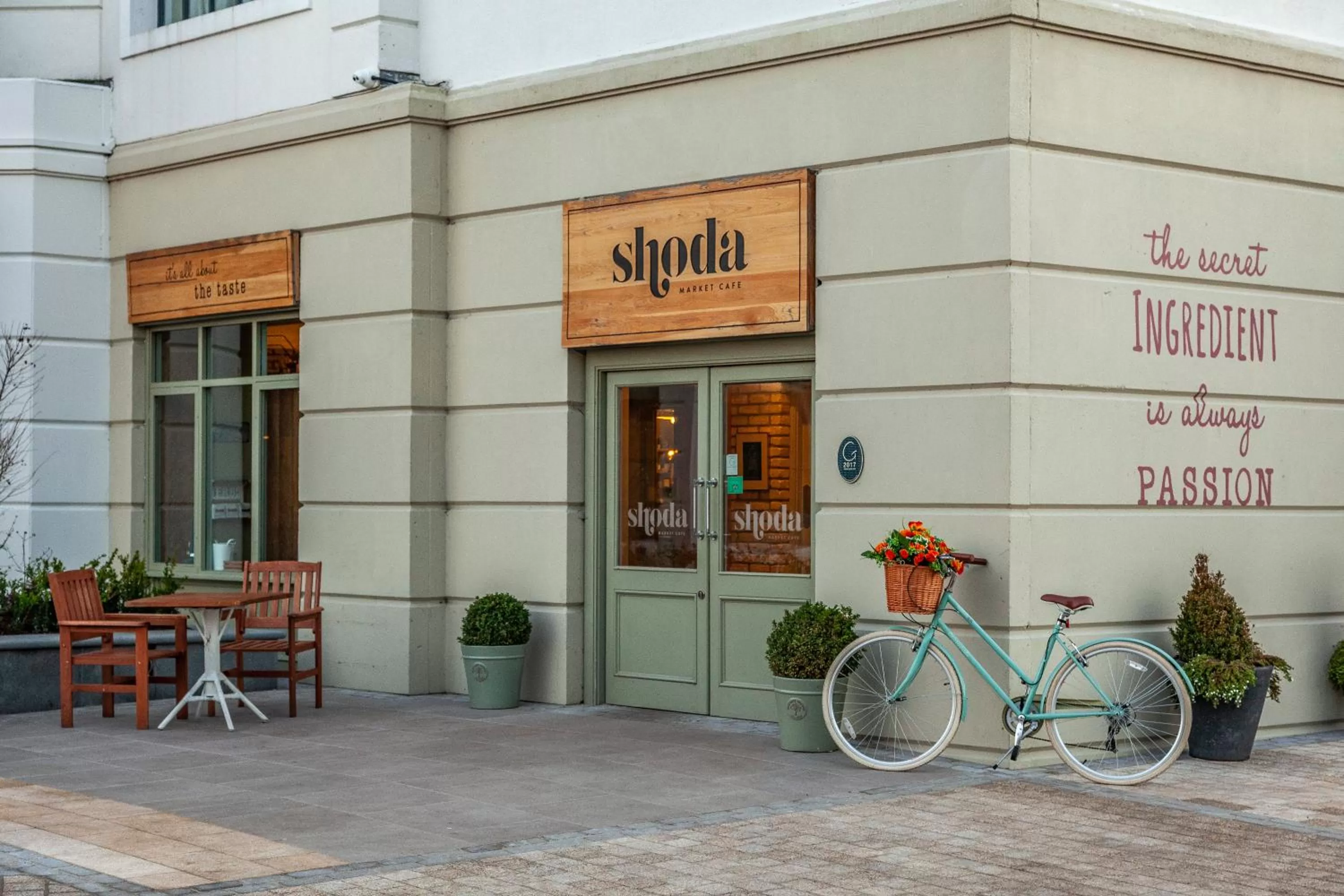 Property building in Glenroyal Hotel