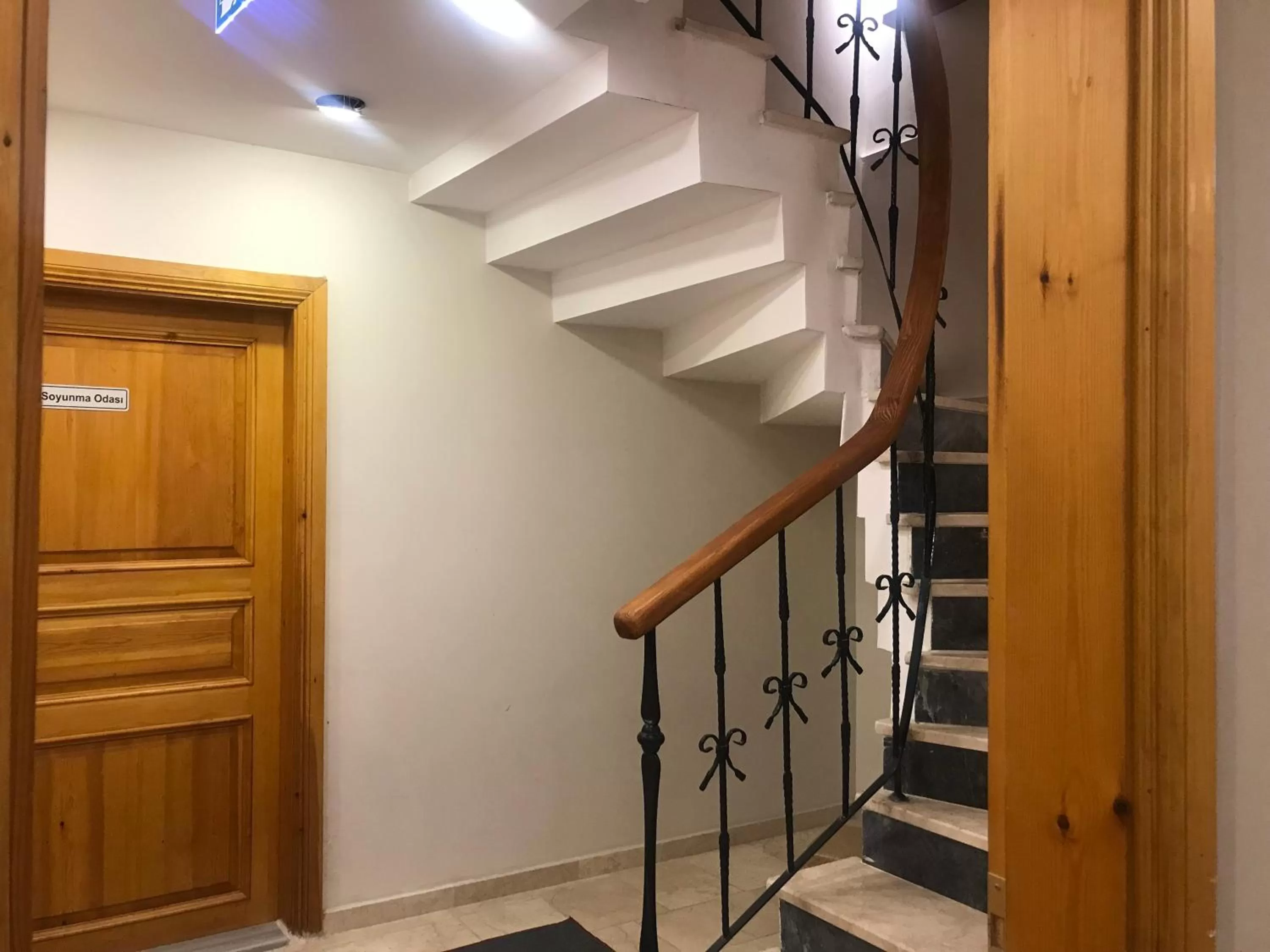 Lobby or reception in Green Mansion