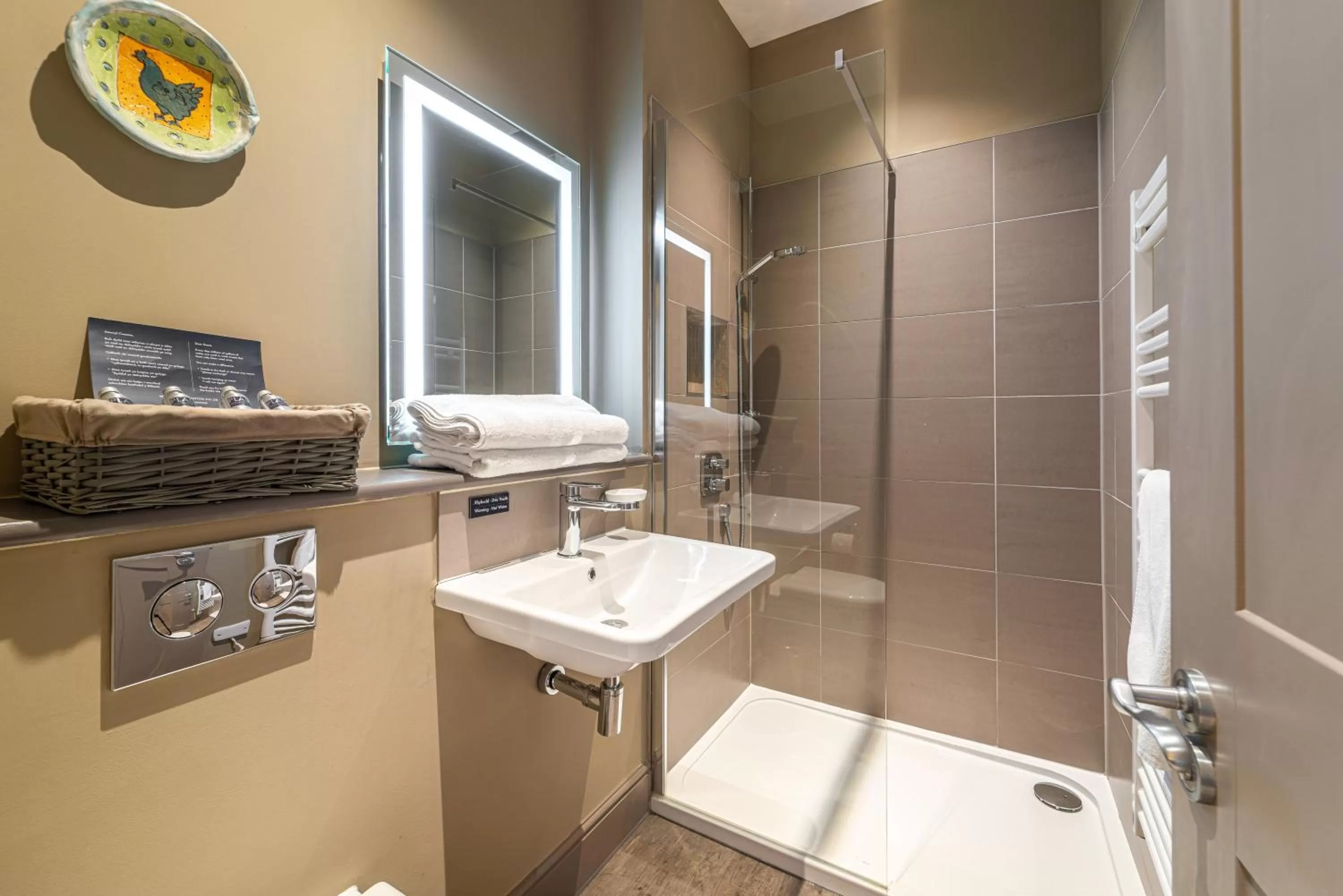 Shower in Plas Weunydd