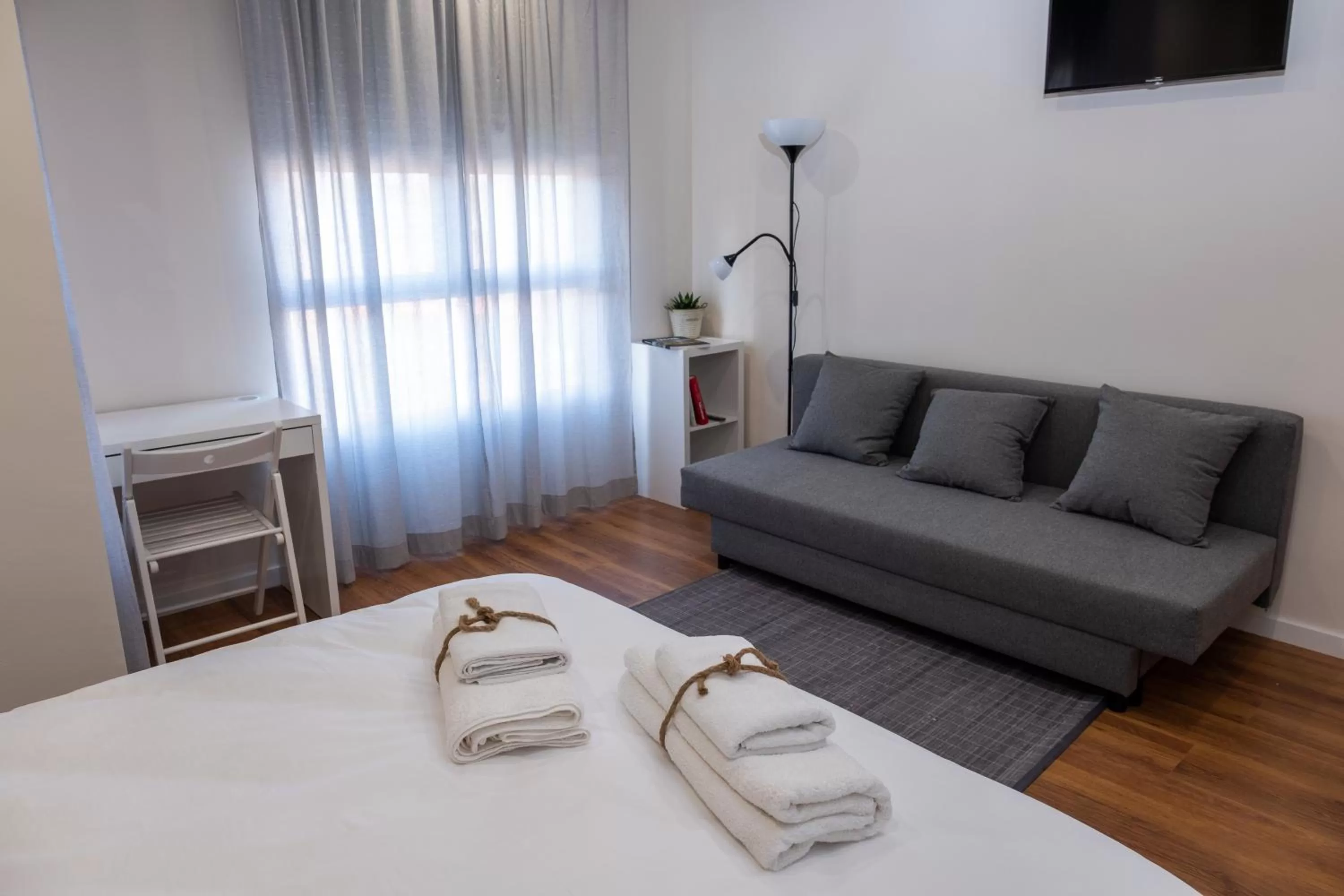 Bed in Hotel Bienvenidos Rooms Xàtiva