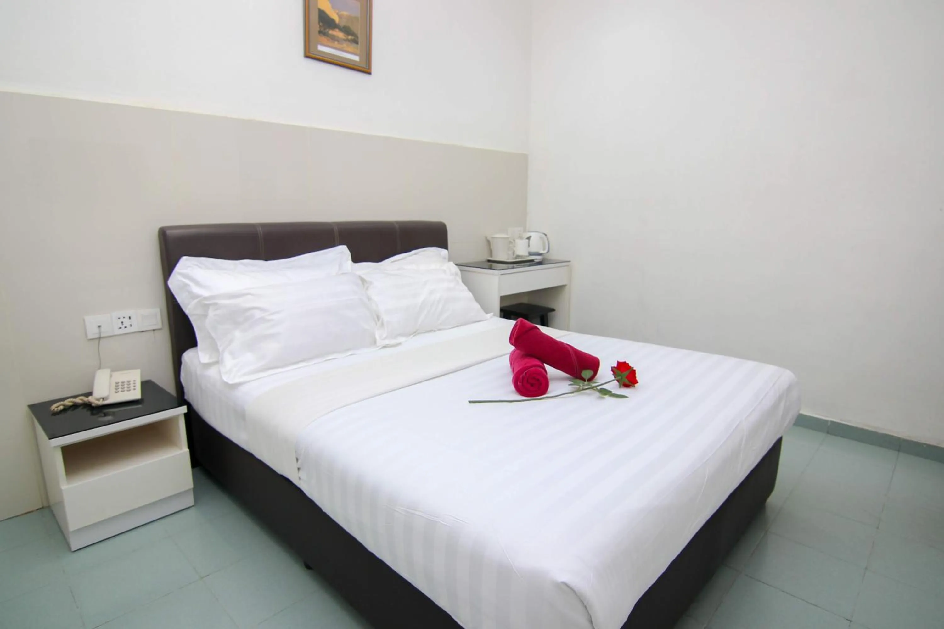 Bed in Rose Cottage Hotel Taman Johor Jaya