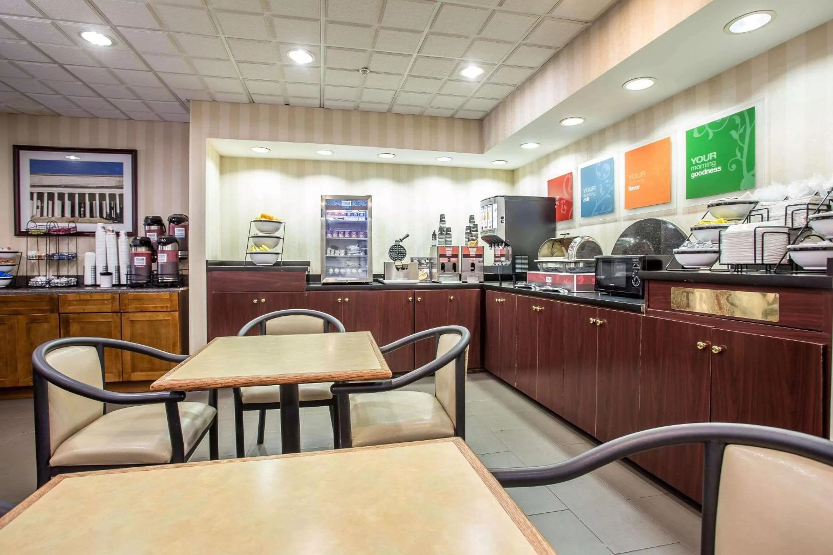 Restaurant/places to eat in Comfort Inn & Suites FtJackson Maingate