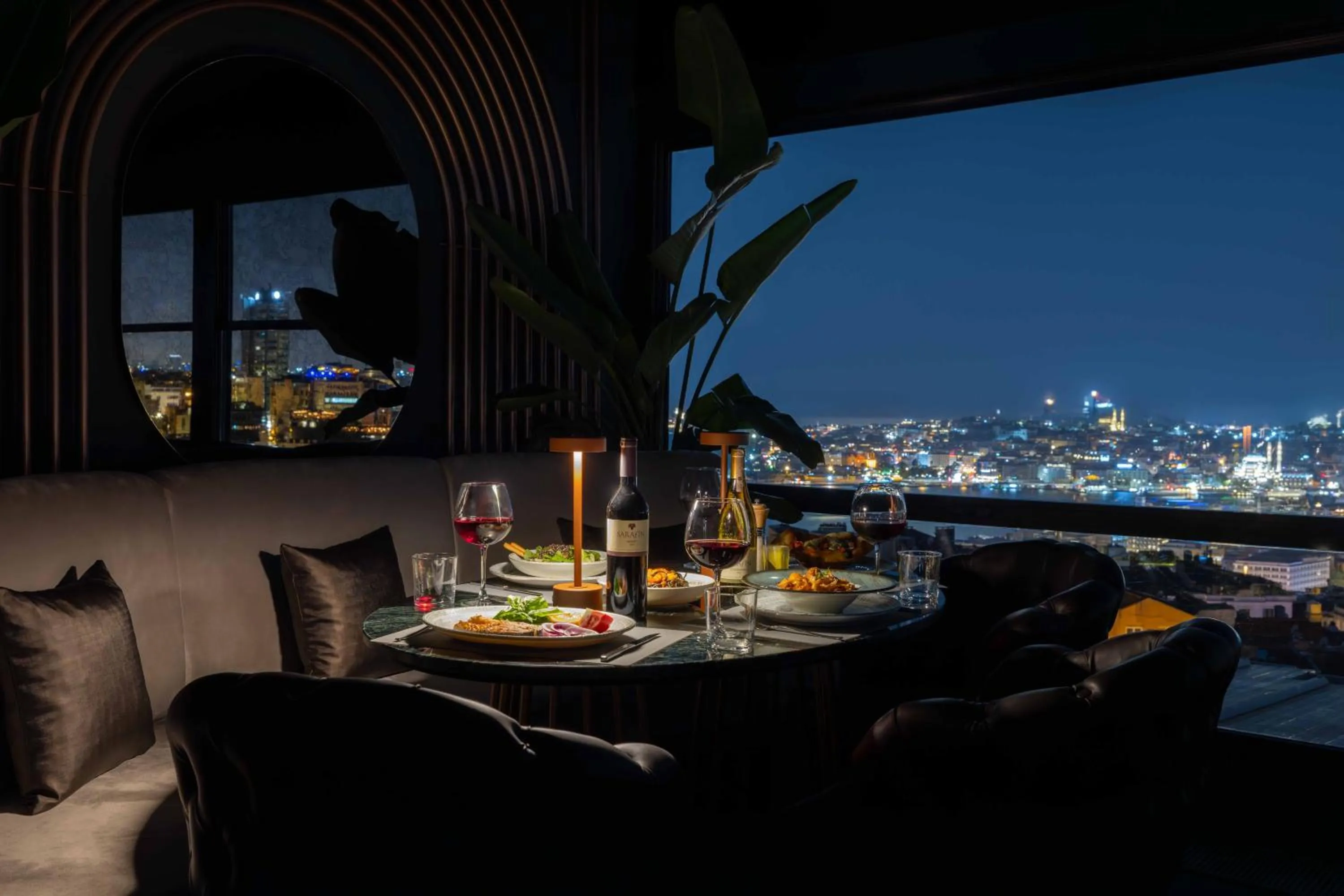 Food and drinks in Hotel Villa Zurich-Special Category