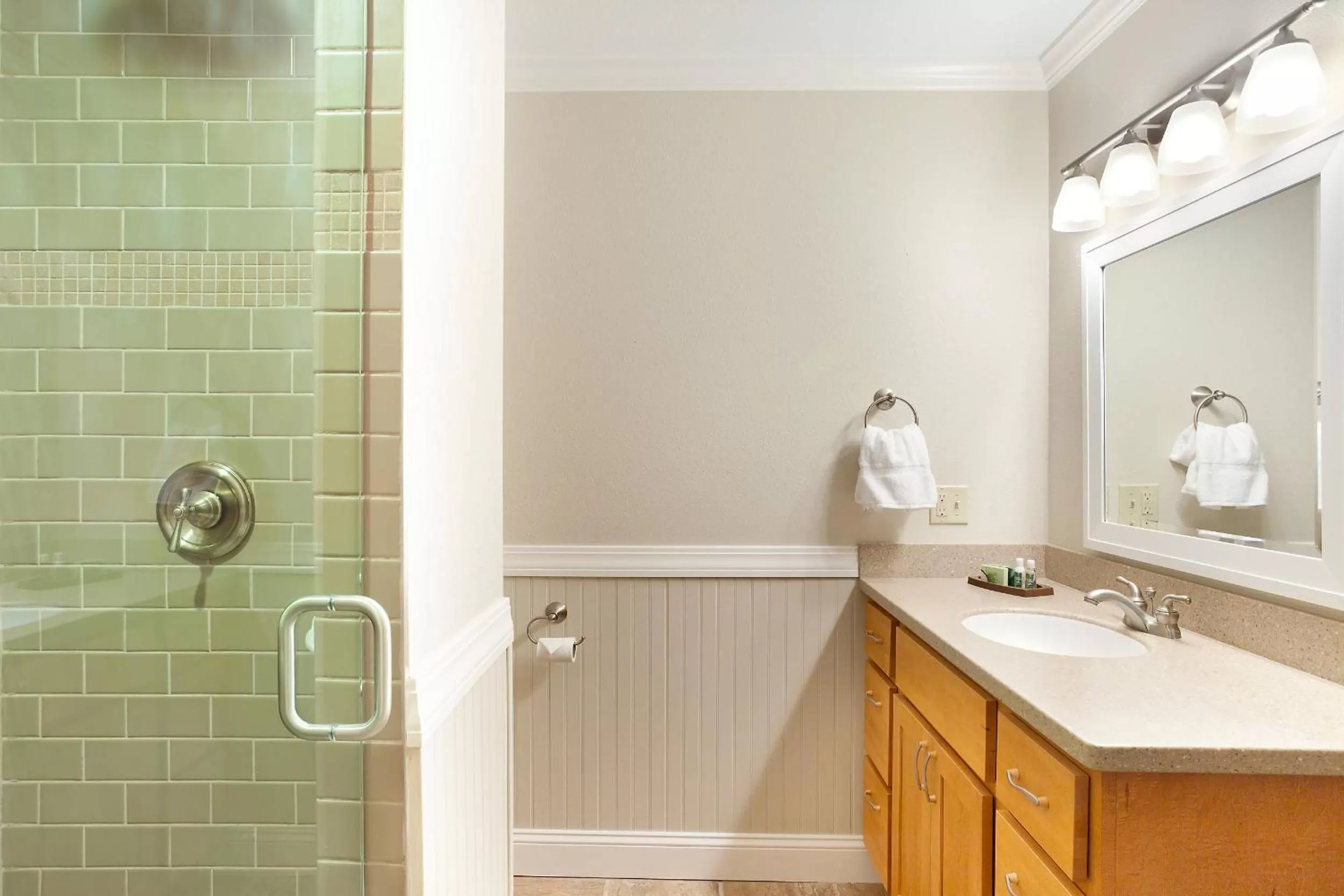 Bathroom in Bluegreen Vacations South Mountain, an Ascend Collection Resort