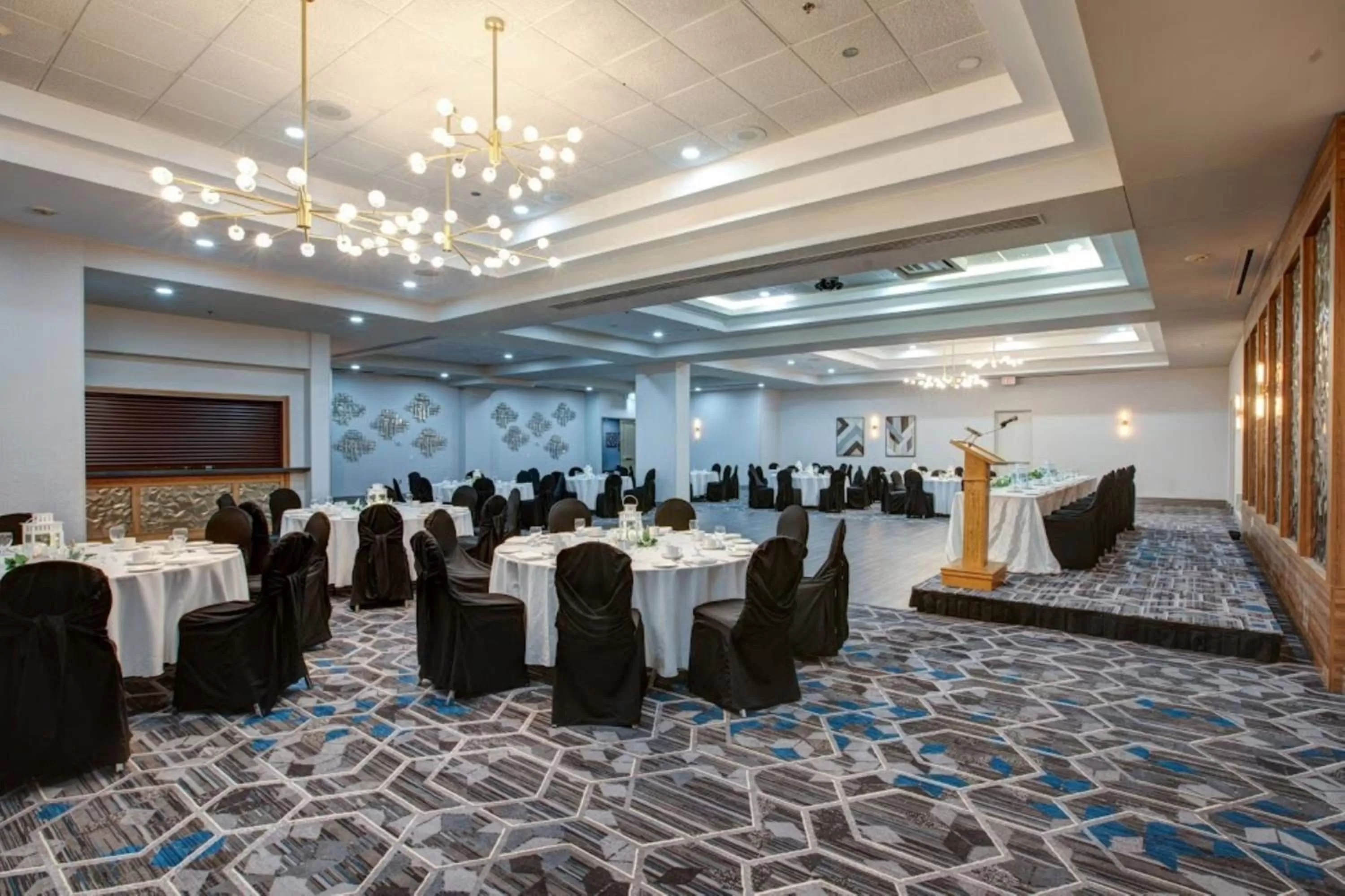 Banquet/Function facilities in Four Points by Sheraton St. Catharines Niagara Suites