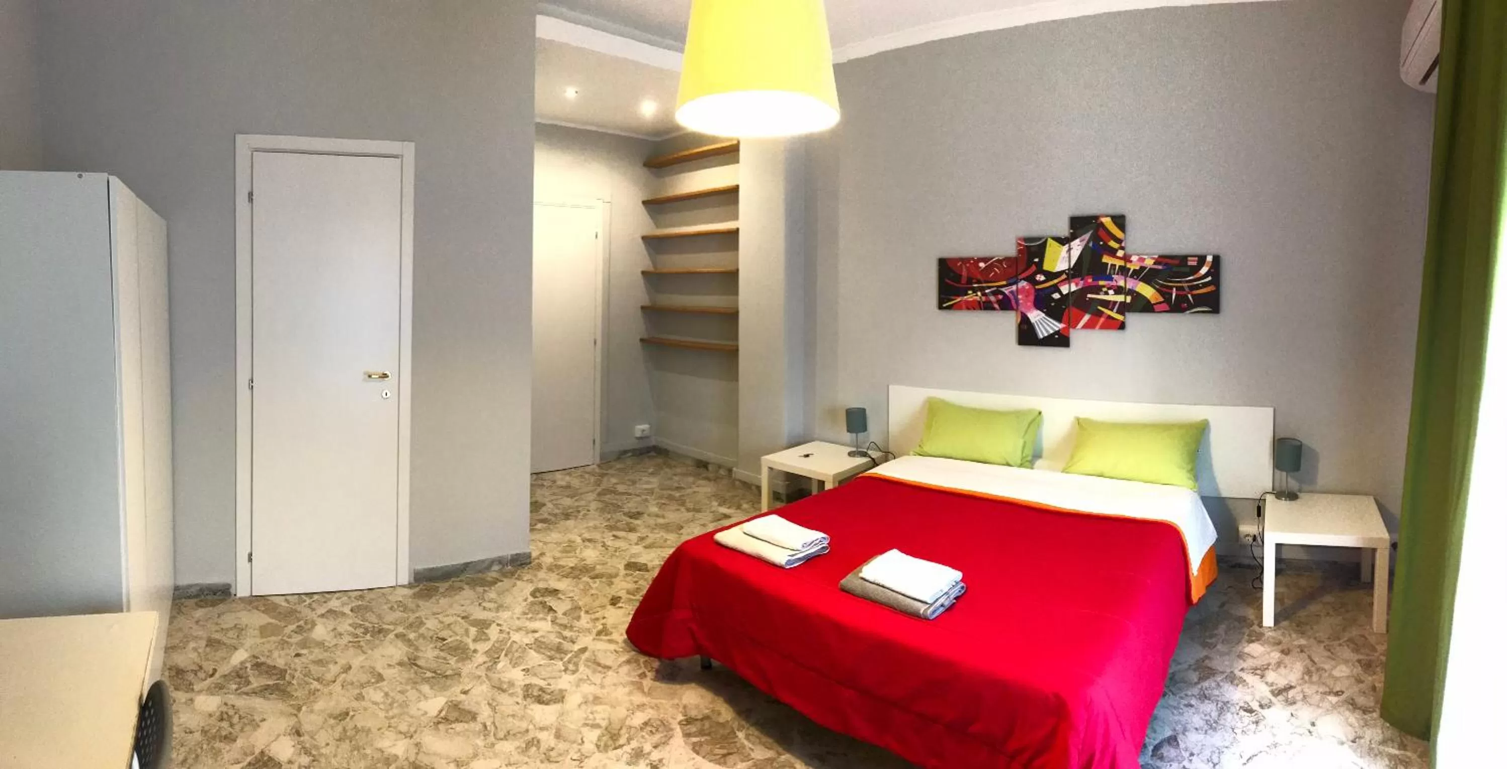Bed in CAVOUR 124 -guest-room-