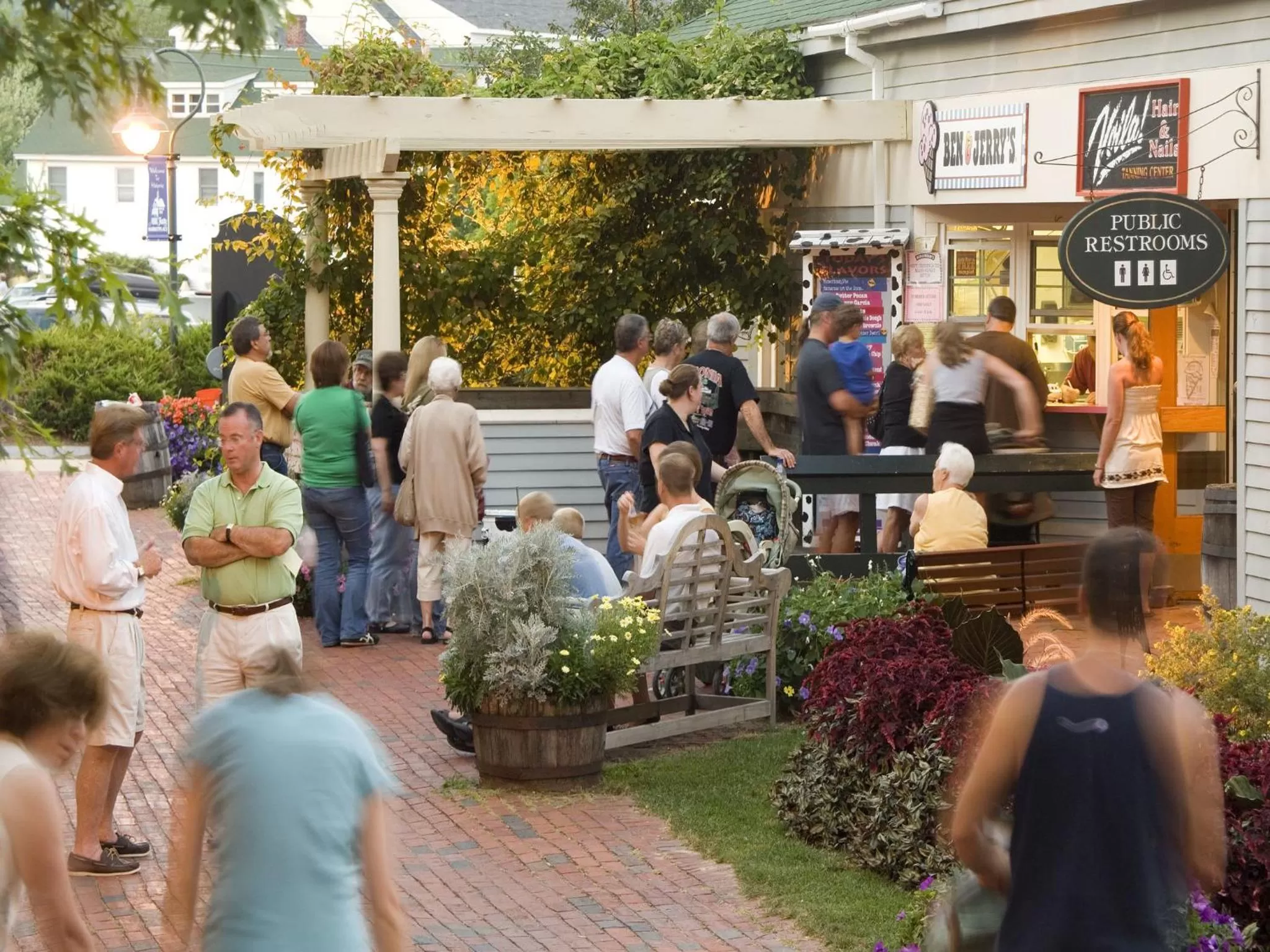 Shopping Area in Mill Falls Resort Collection at the Lake