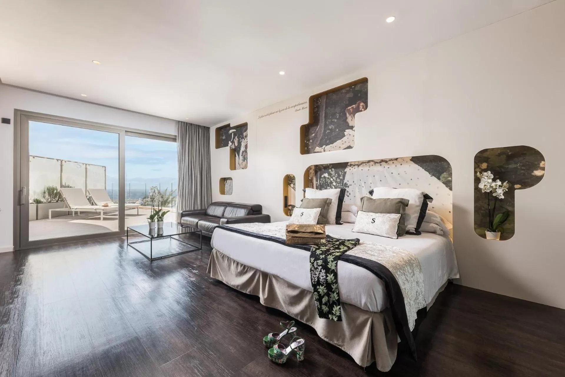 Photo of the whole room, Bed in Pure Salt Port Adriano - Adults Only