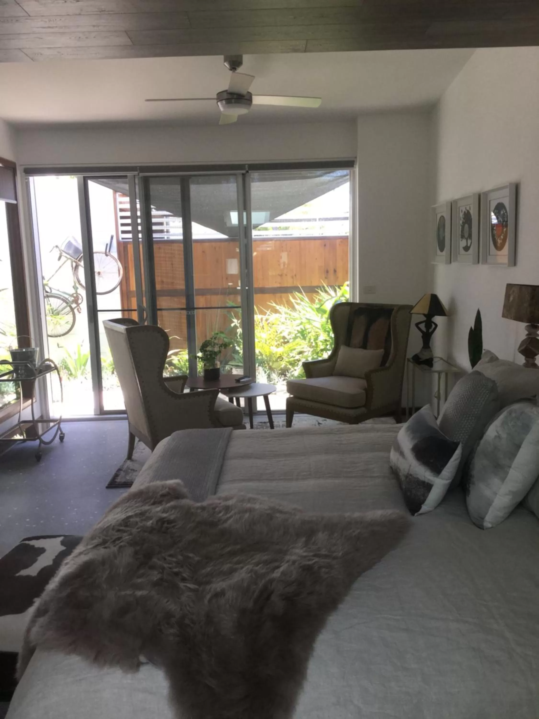 Living room, Bed in BULC Boutique Bed & Breakfast