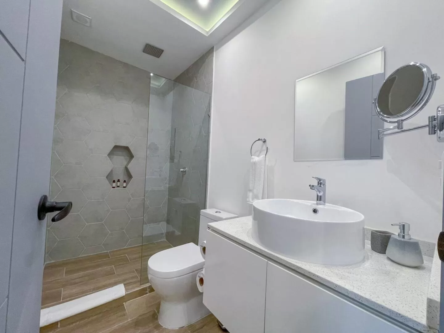 Bathroom in Apartamentos