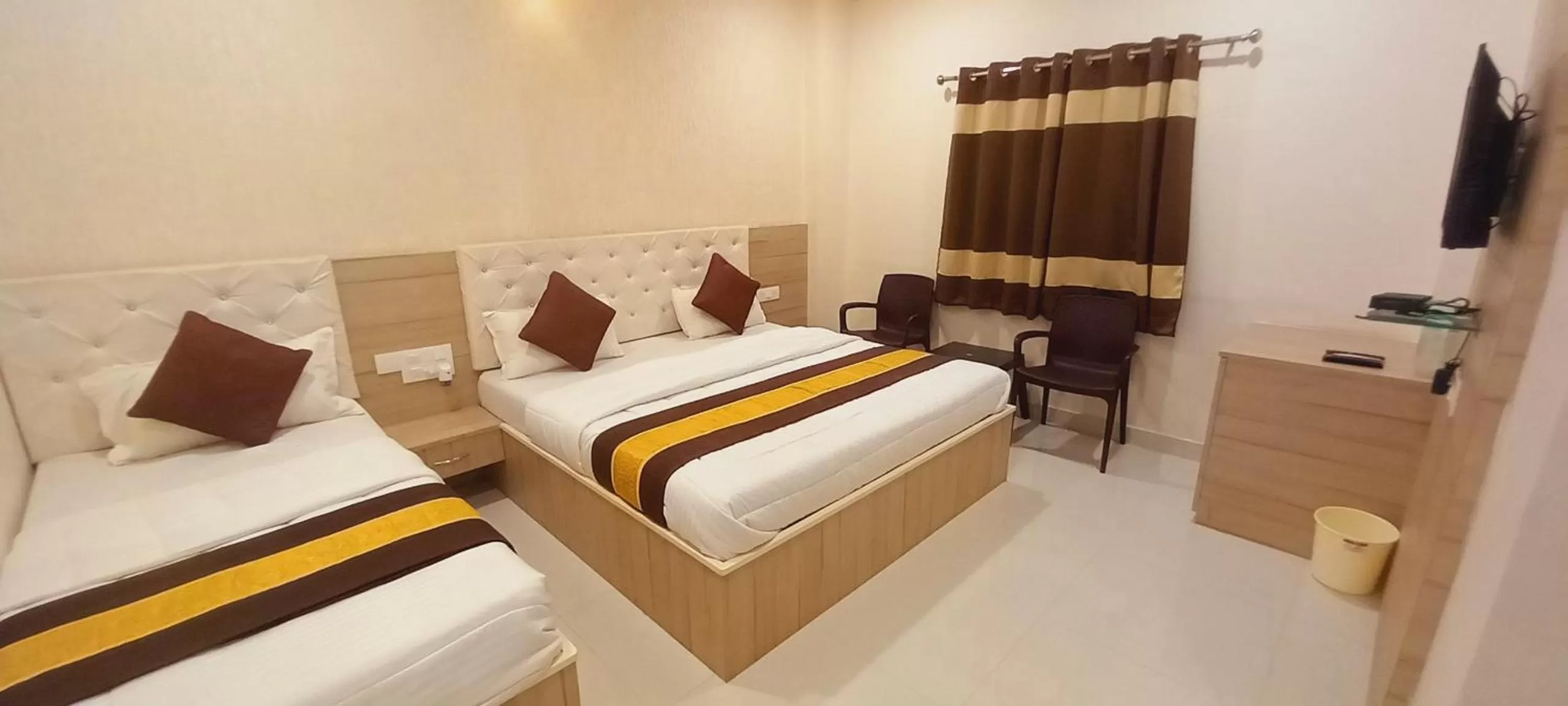 Bed in Sanjog Resort