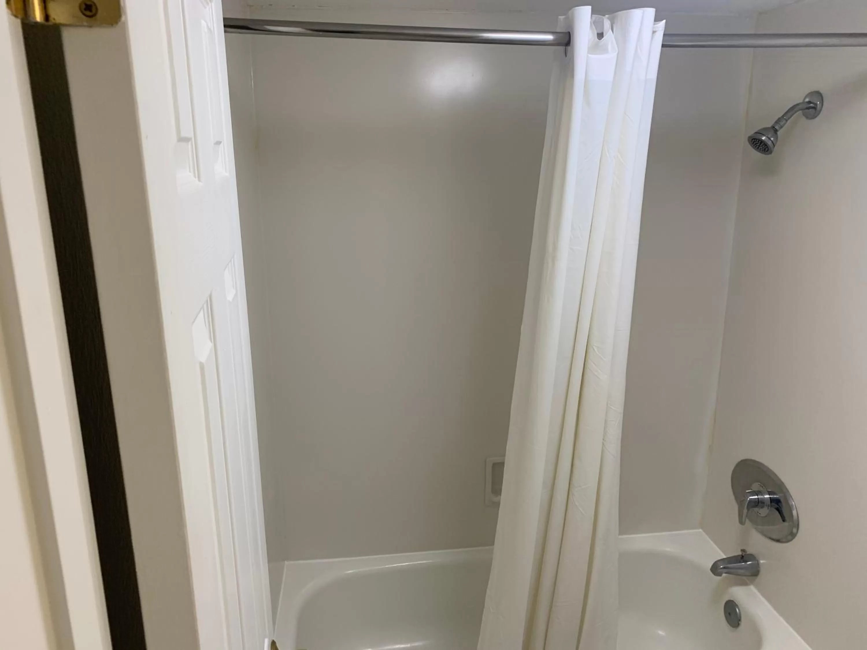 Bathroom in Travelodge by Wyndham Tuscaloosa