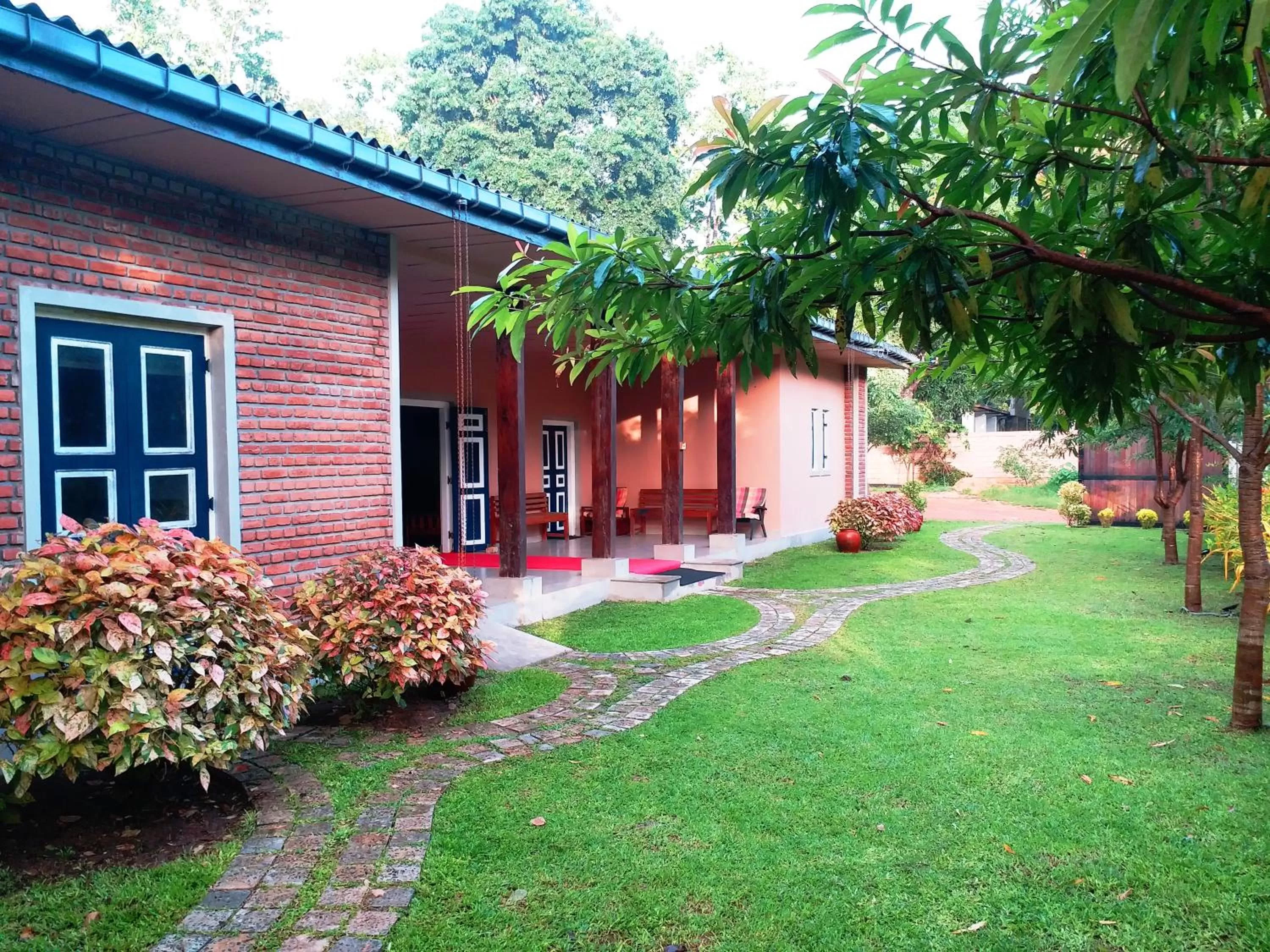 Garden, Property Building in Honey Tree Polonnaruwa