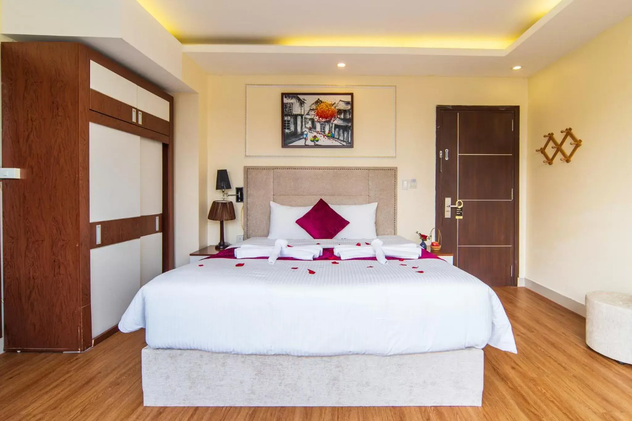 Suite with Balcony in Golden Legend Diamond Hotel Suite with Balcony in Golden Legend Diamond Hotel