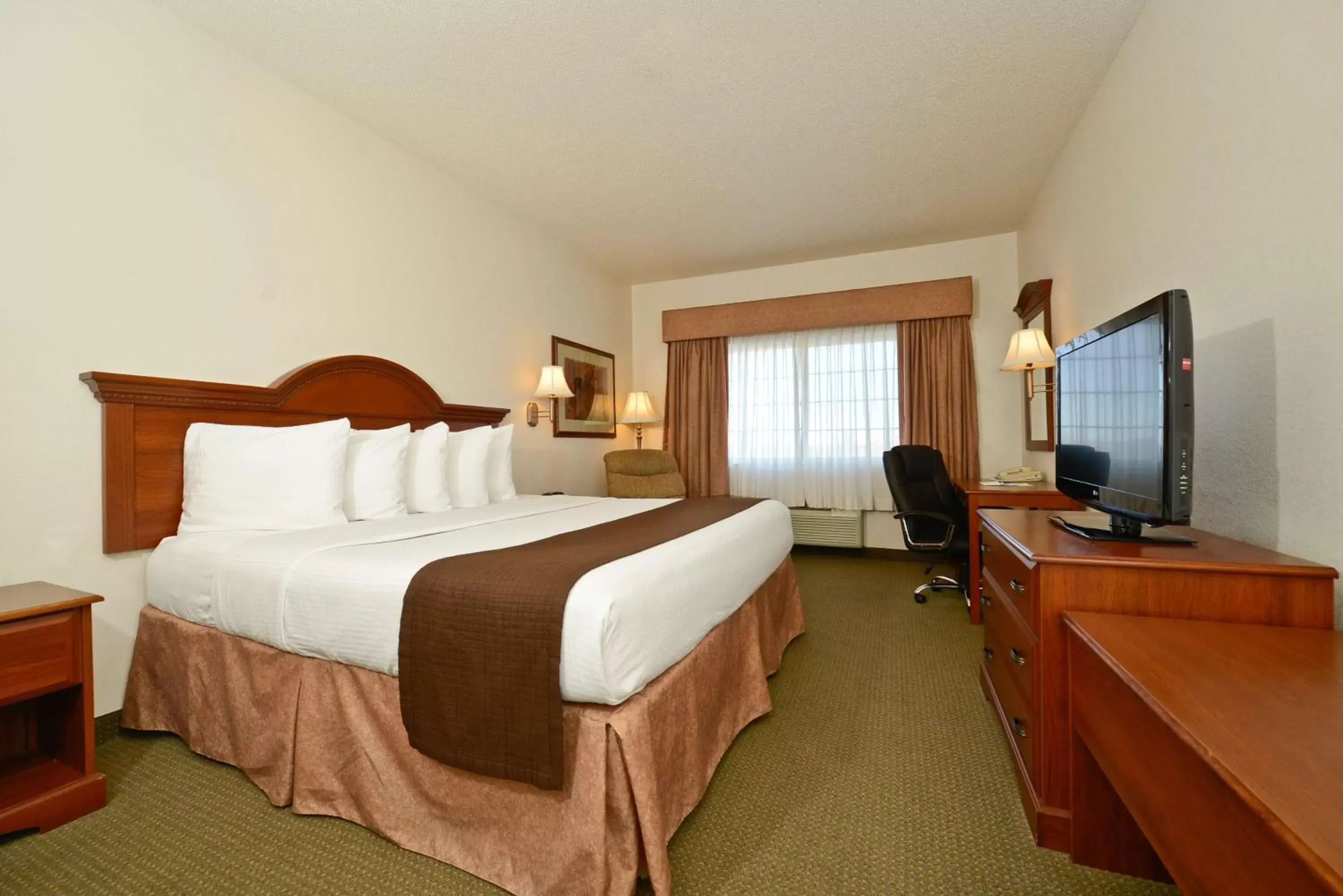 King Room - Non-smoking - Pet Friendly in SureStay Hotel by Best Western Blackwell King Room - Non-smoking - Pet Friendly in SureStay Hotel by Best Western Blackwell