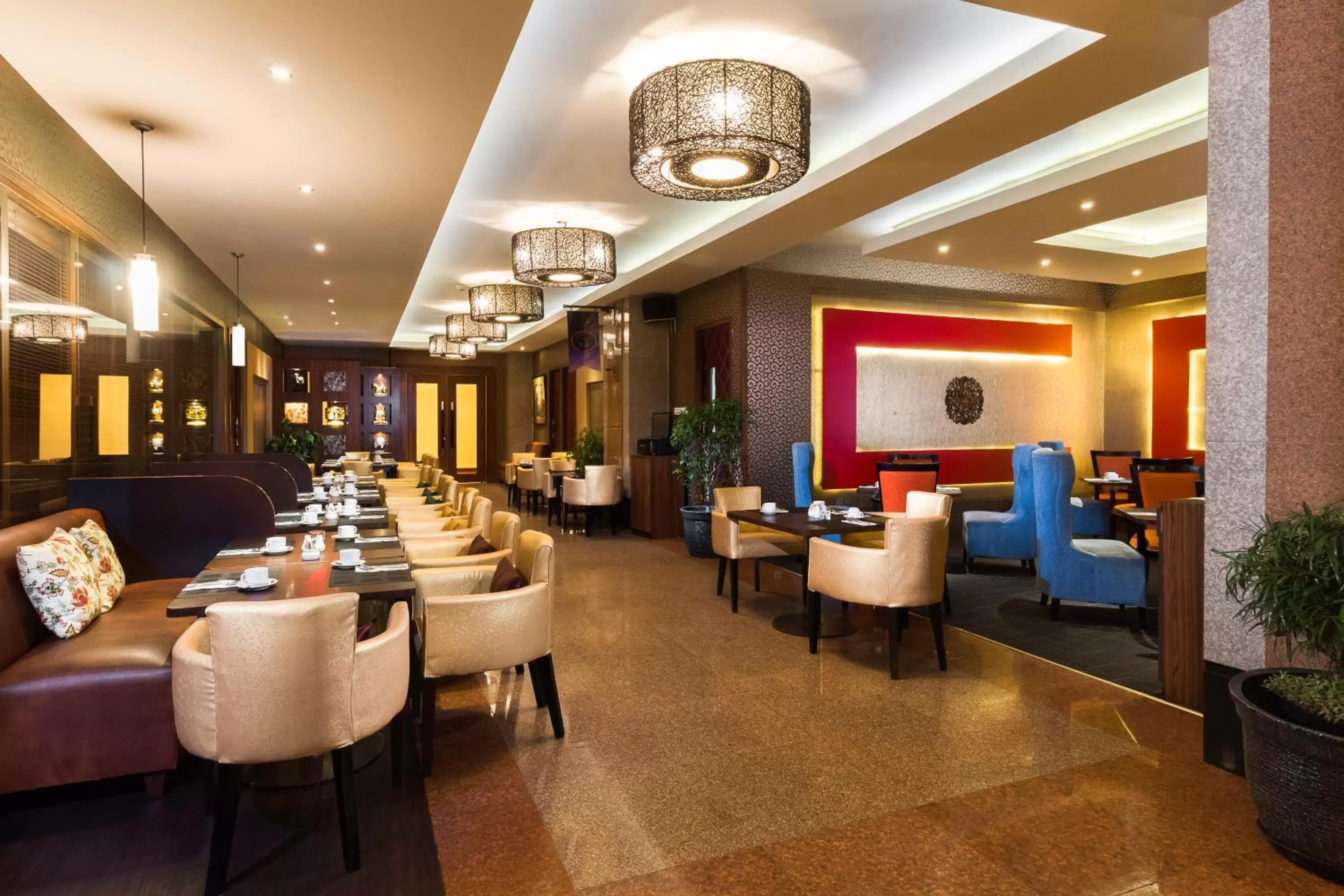 Restaurant/places to eat in Best Western Senayan
