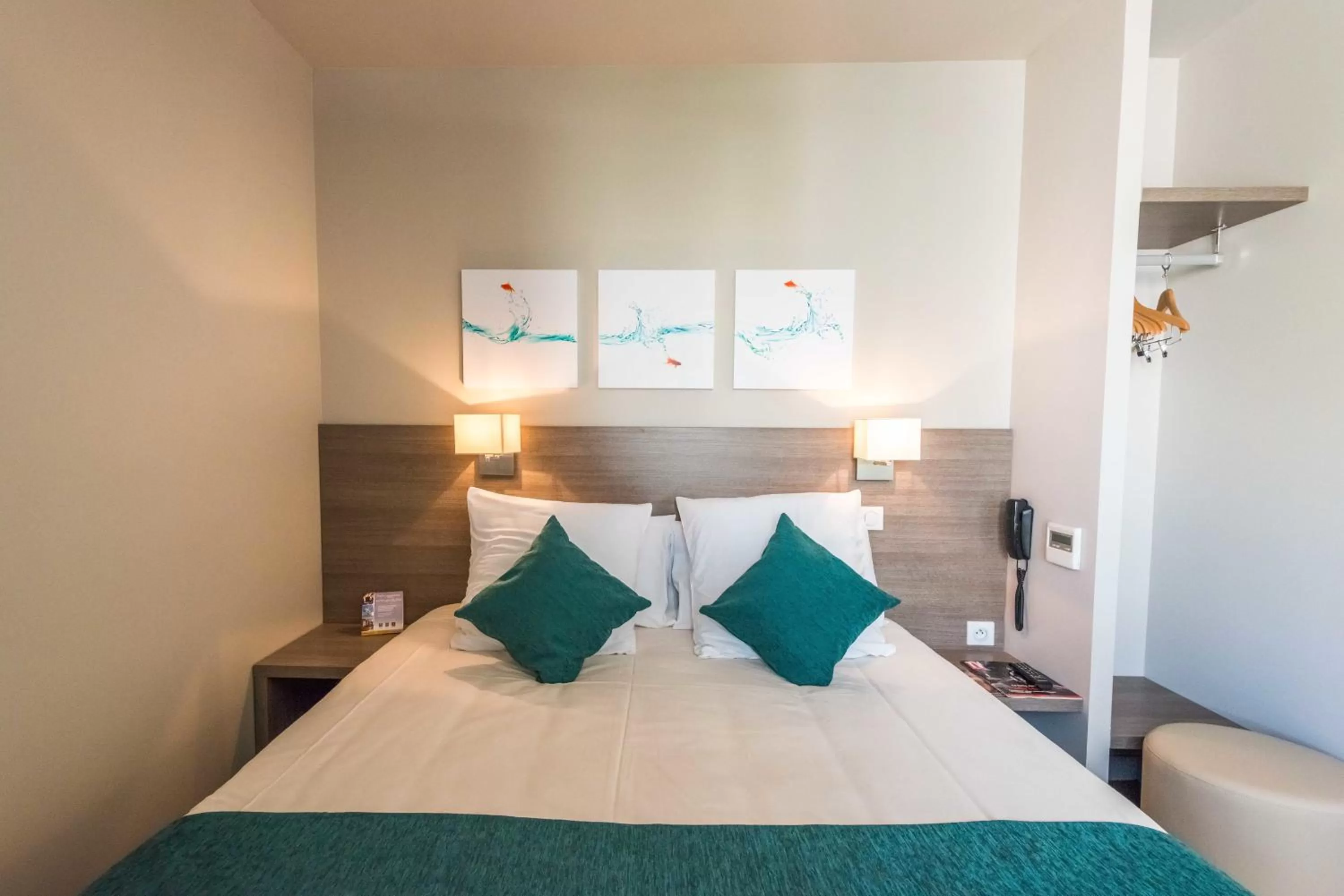 Photo of the whole room, Bed in Kyriad Annemasse - Geneve