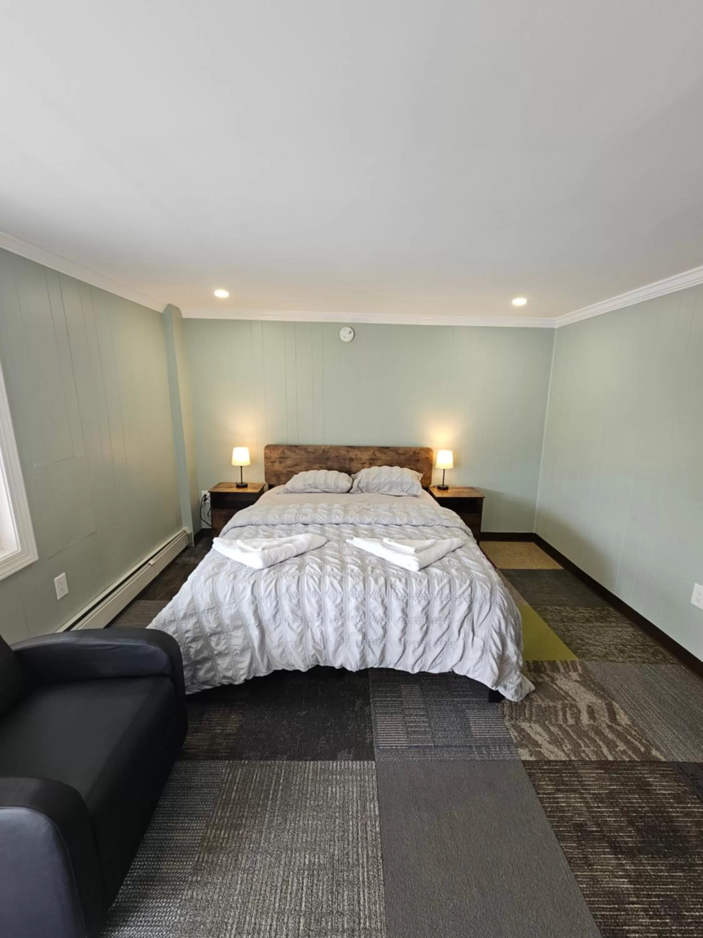 Queen Room in Vacation Inn