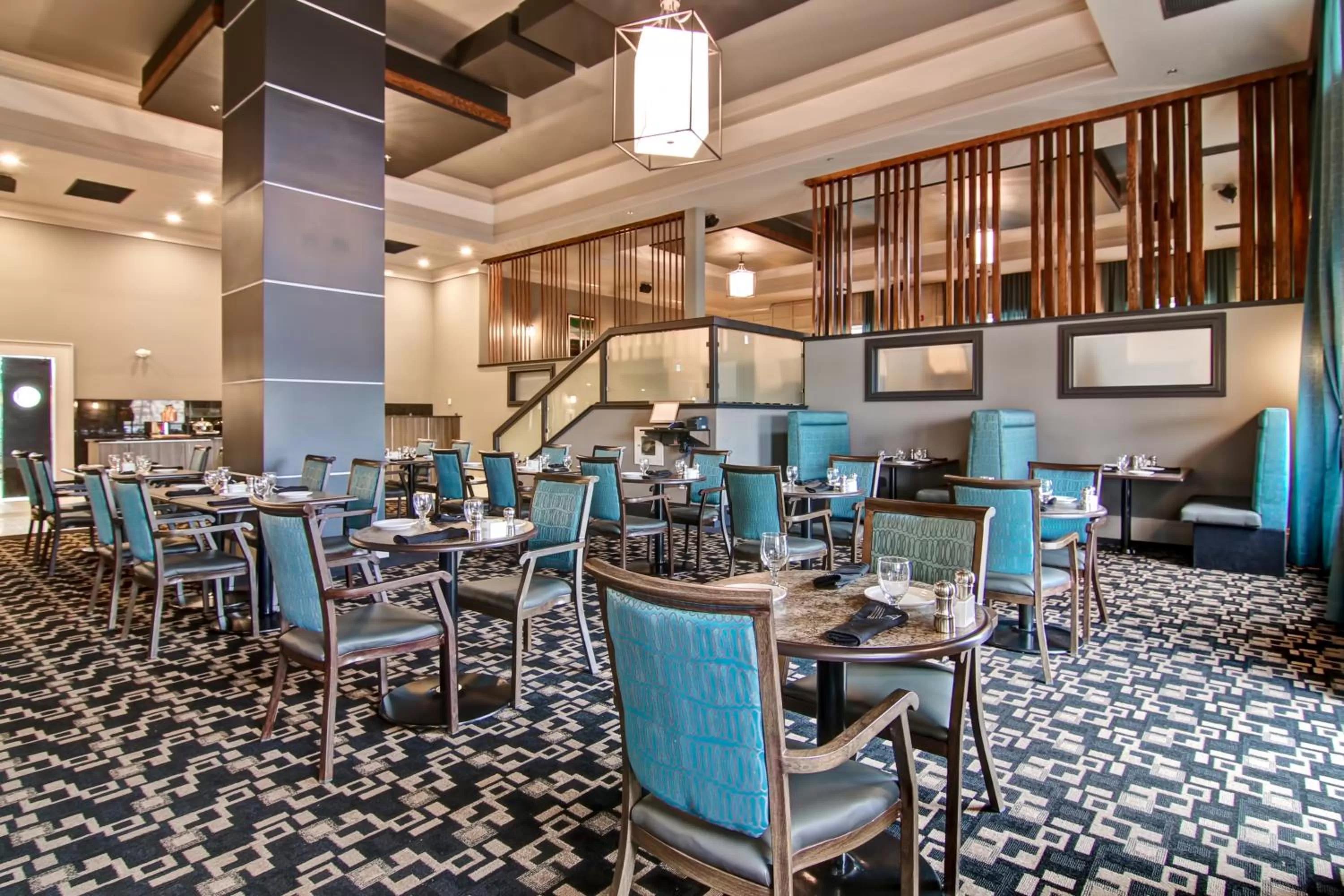 Restaurant/places to eat in Chateau Nova Yellowknife