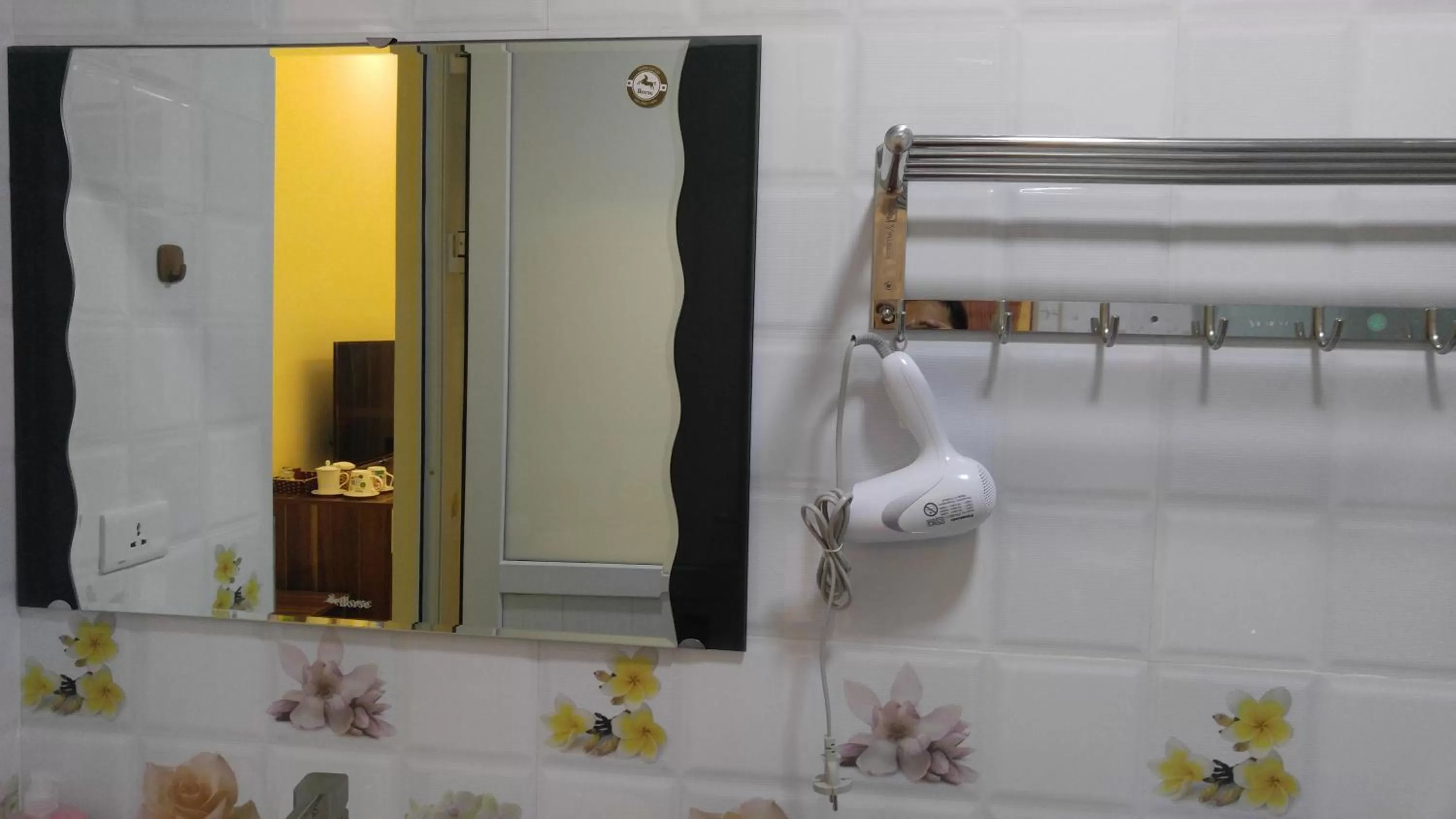 Bathroom, Bed in Friendly Home Hotel