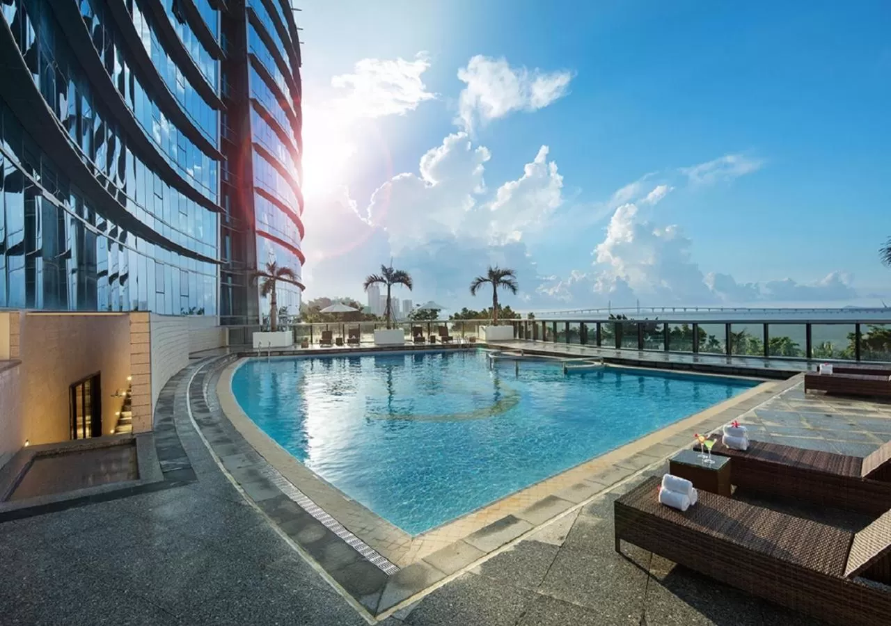 Swimming pool in Grand Bay Hotel Zhuhai