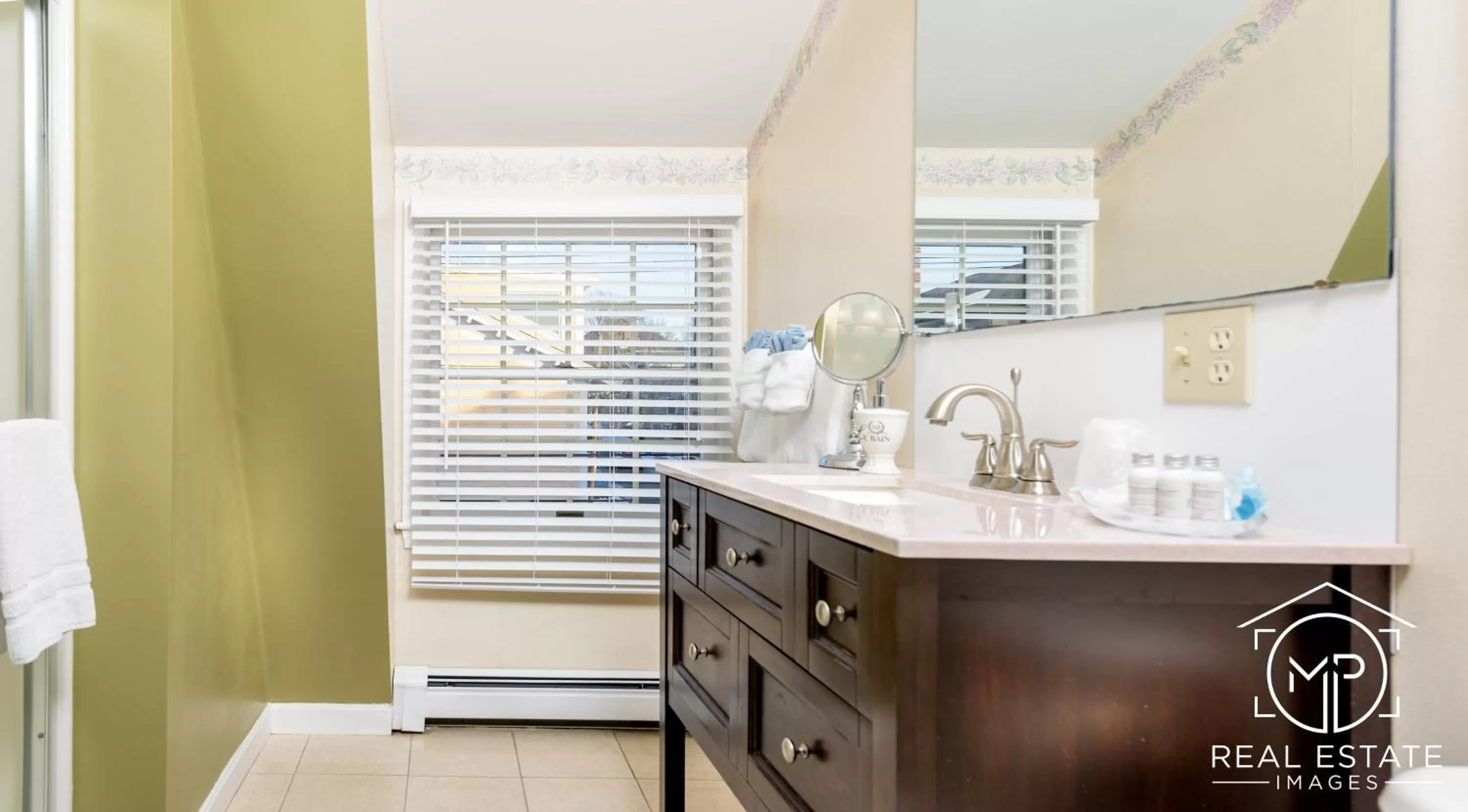 Bathroom in Bouchard Restaurant & Inn