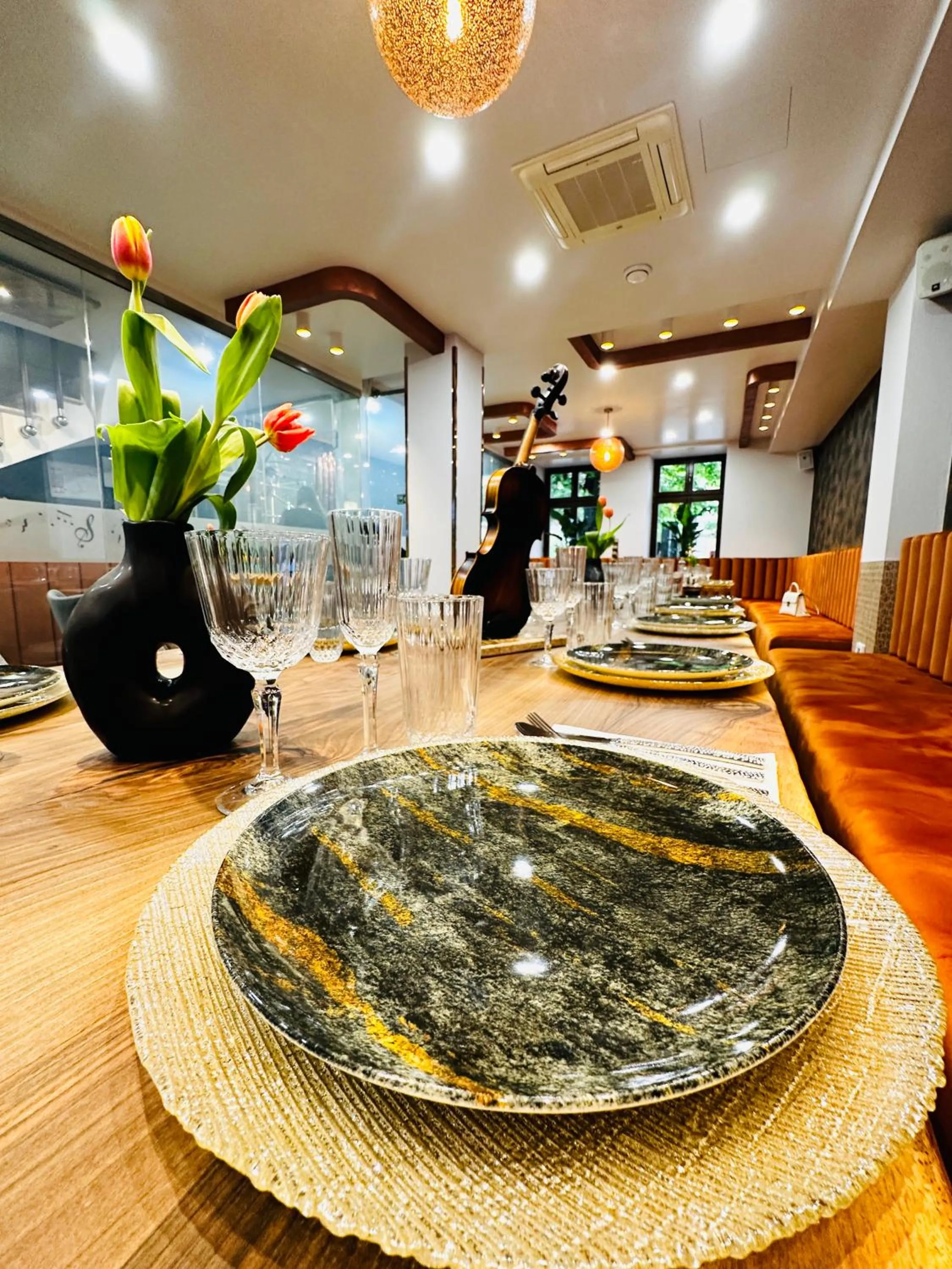 Restaurant/places to eat in Villa & Restaurant Levoslav House