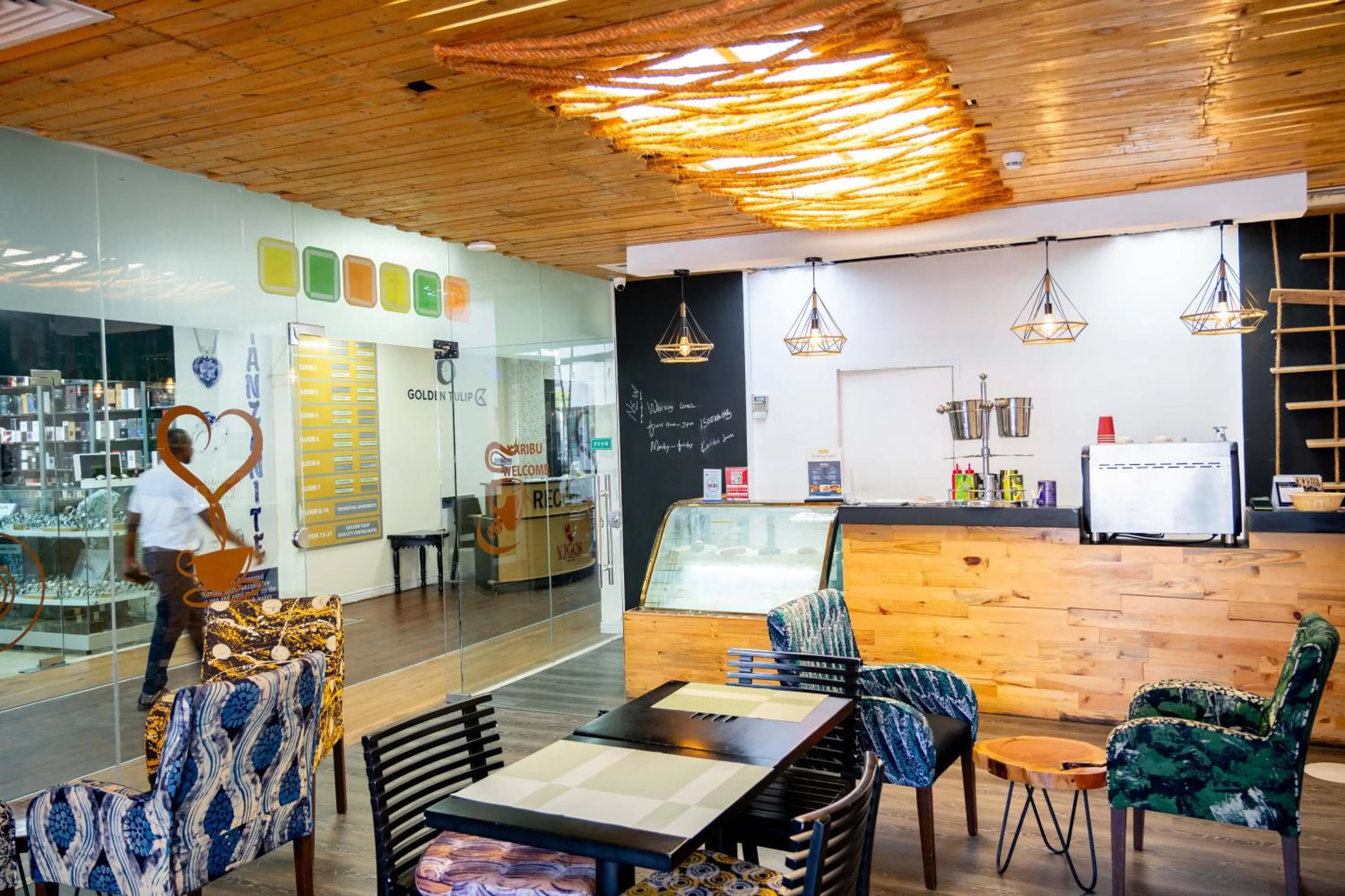 Restaurant/places to eat in Golden Tulip Dar Es Salaam City Center Hotel