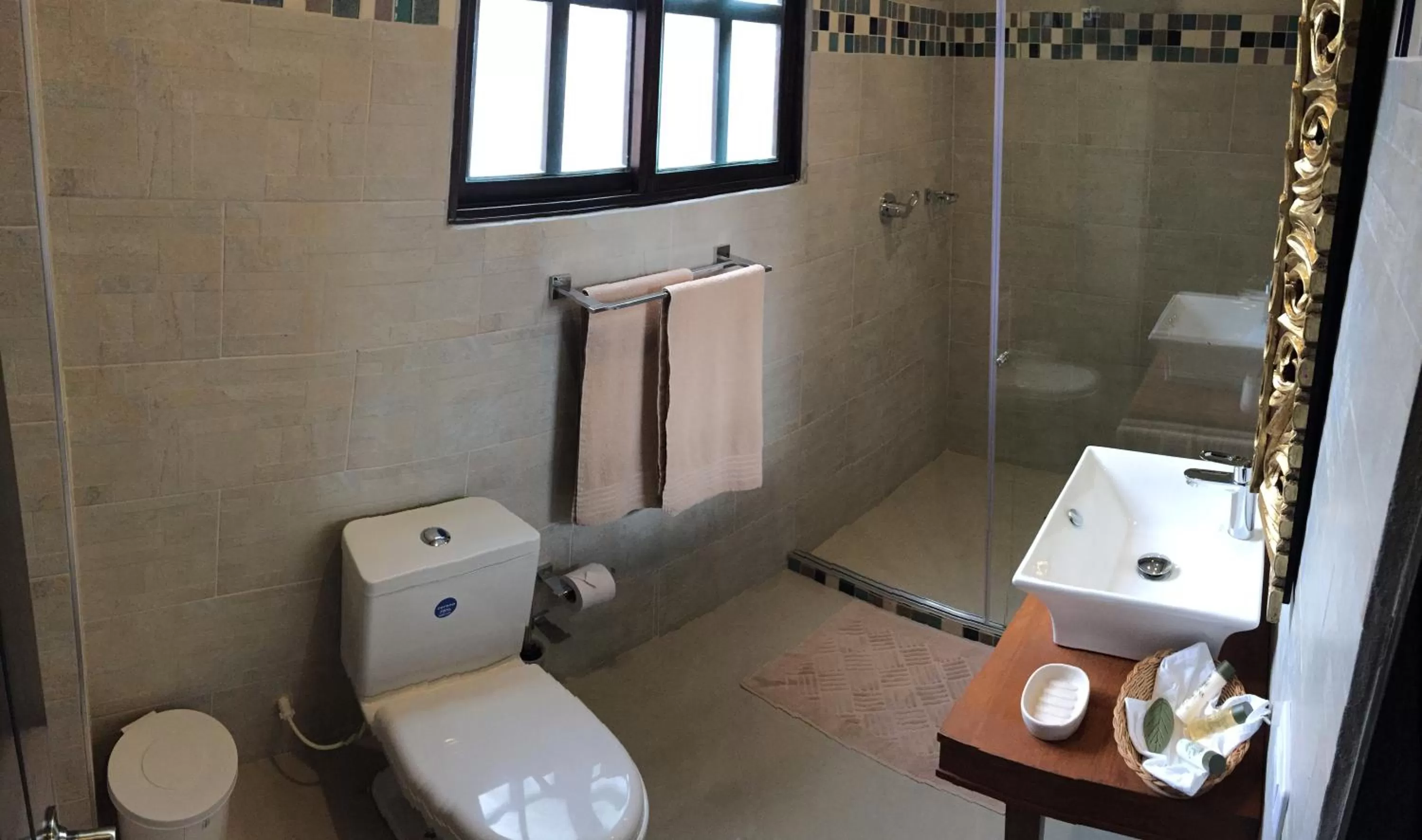 Shower, Bathroom in Monasterio San Agustín, Colombia