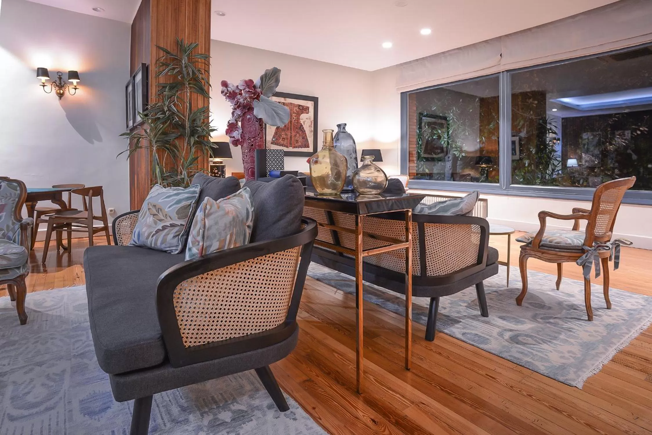 Living room in Hotel Alcazar Irun