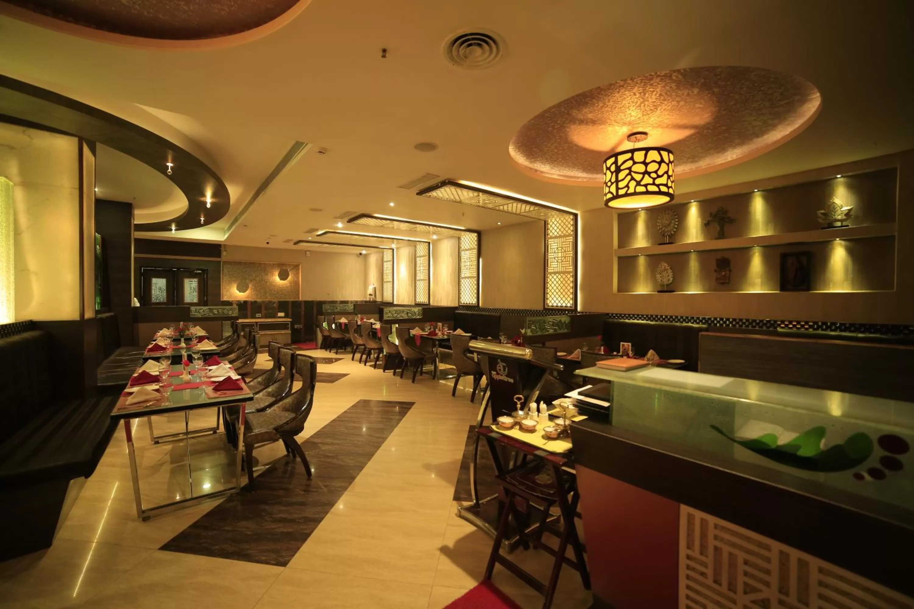 Restaurant/places to eat in Hotel AppleTtree