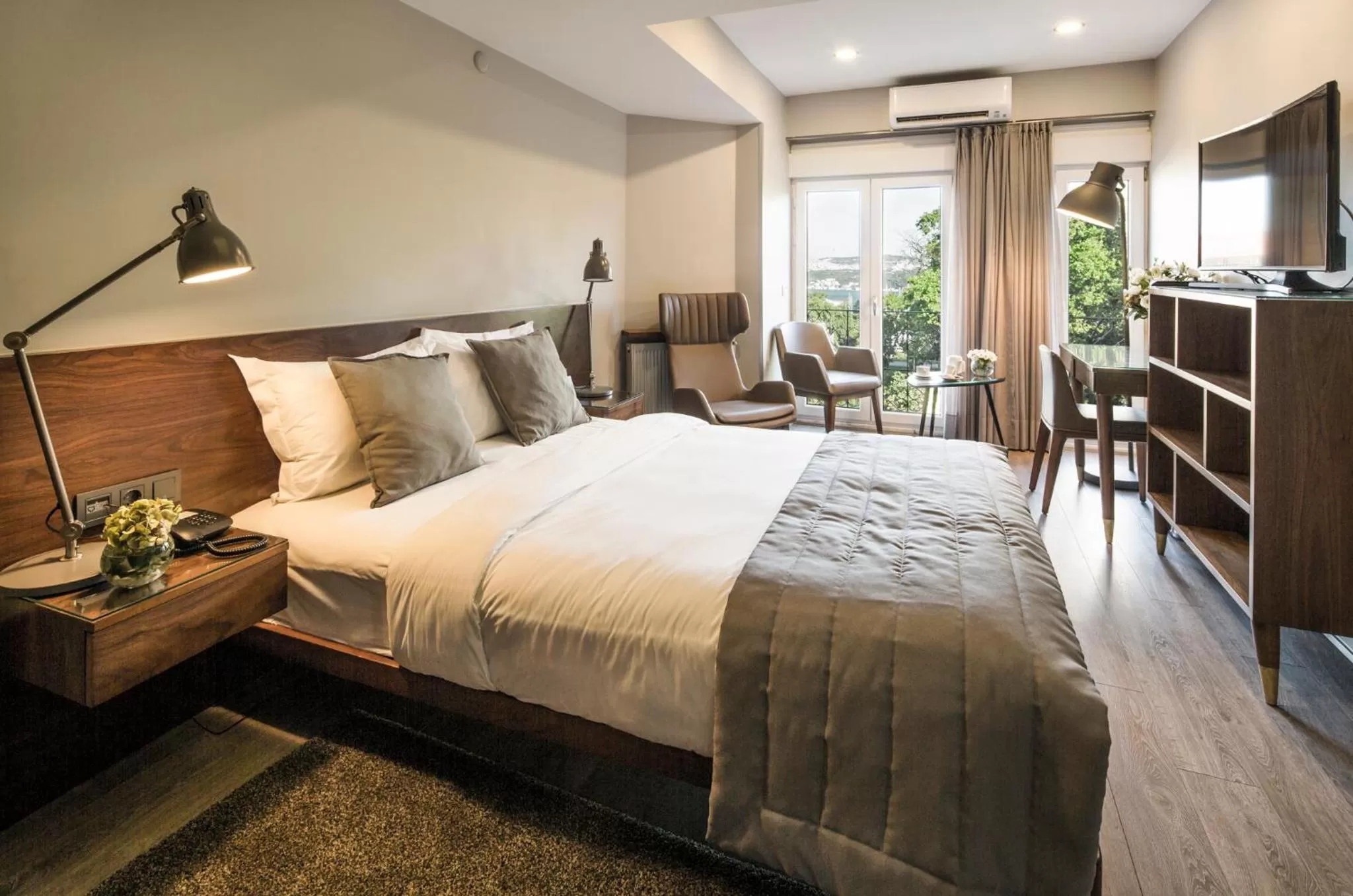 Massage, Bed in Taxim Suites Residences Istanbul