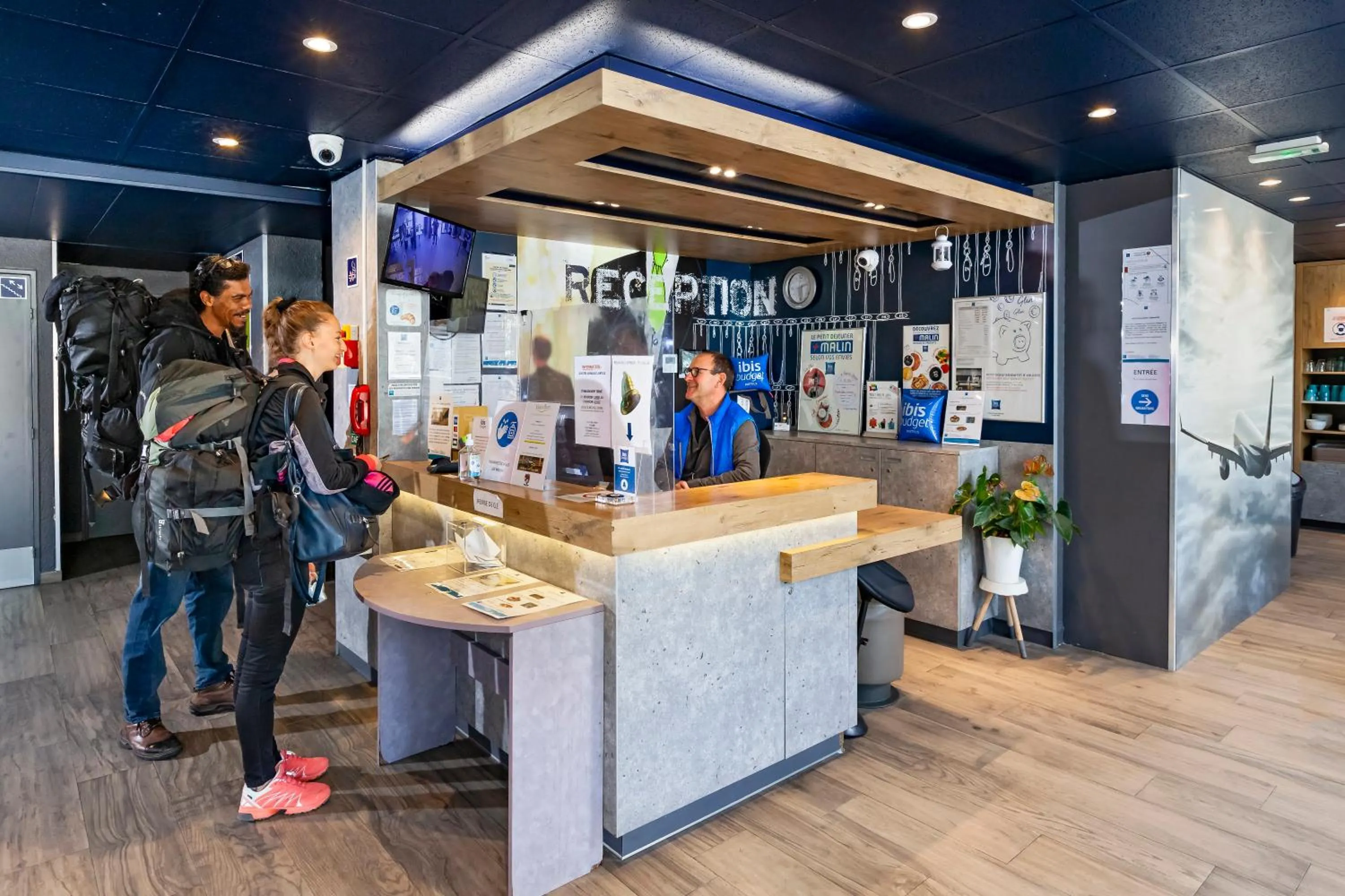 Lobby or reception in ibis budget Antony Massy rénové 2024