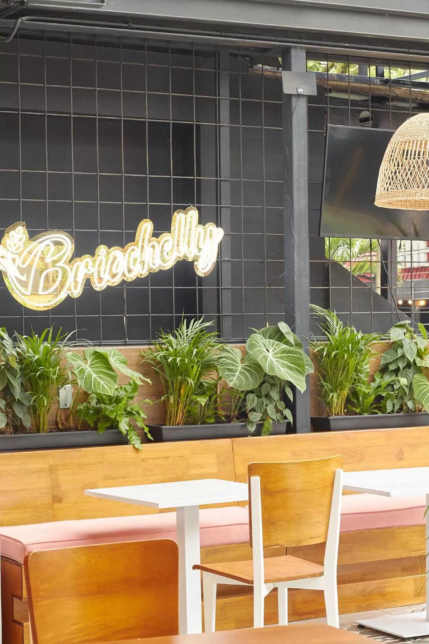 Restaurant/places to eat in Epic Boutique Hotel