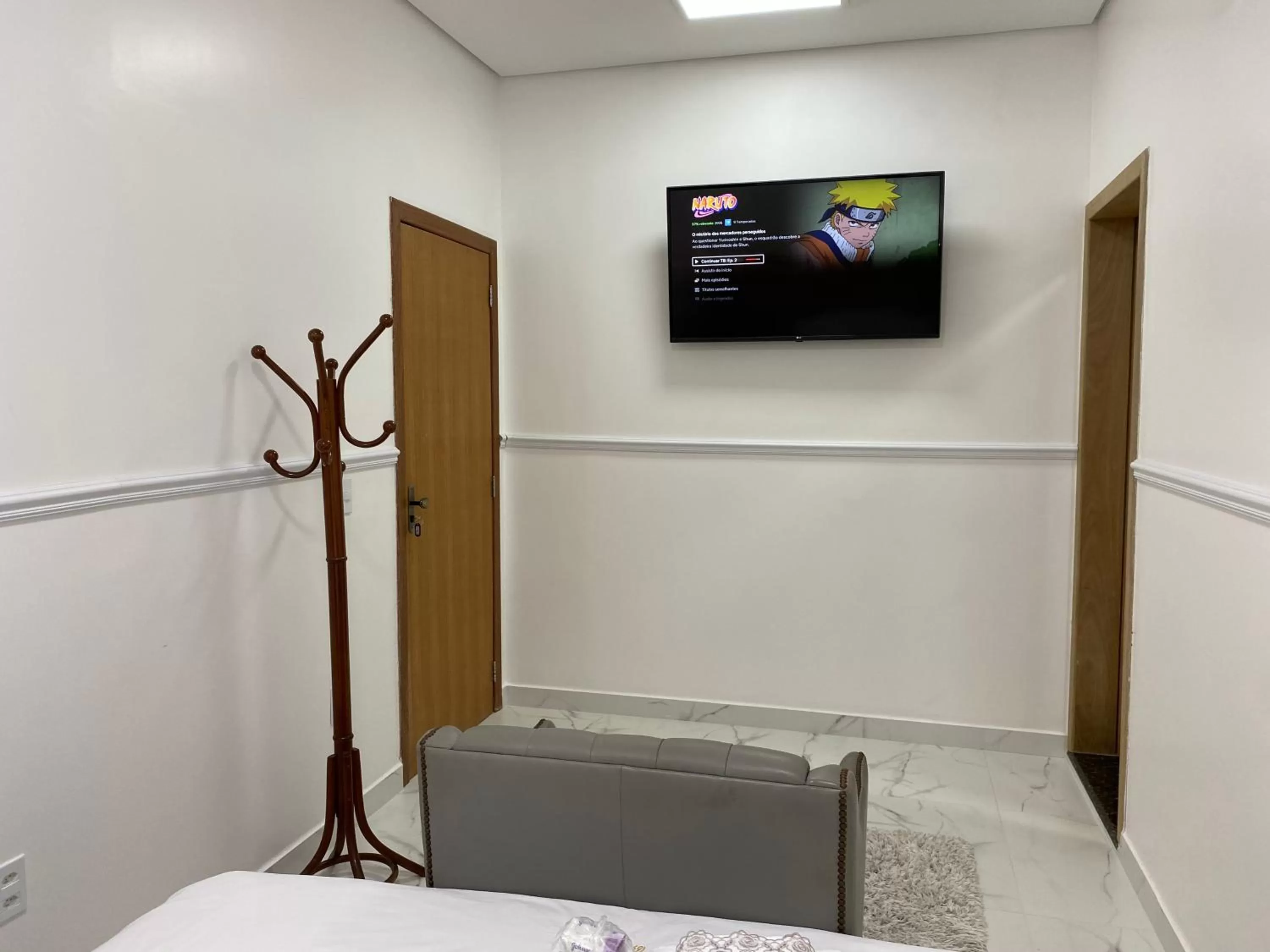 TV/Entertainment Center in ZANI APART HOTEL 520i