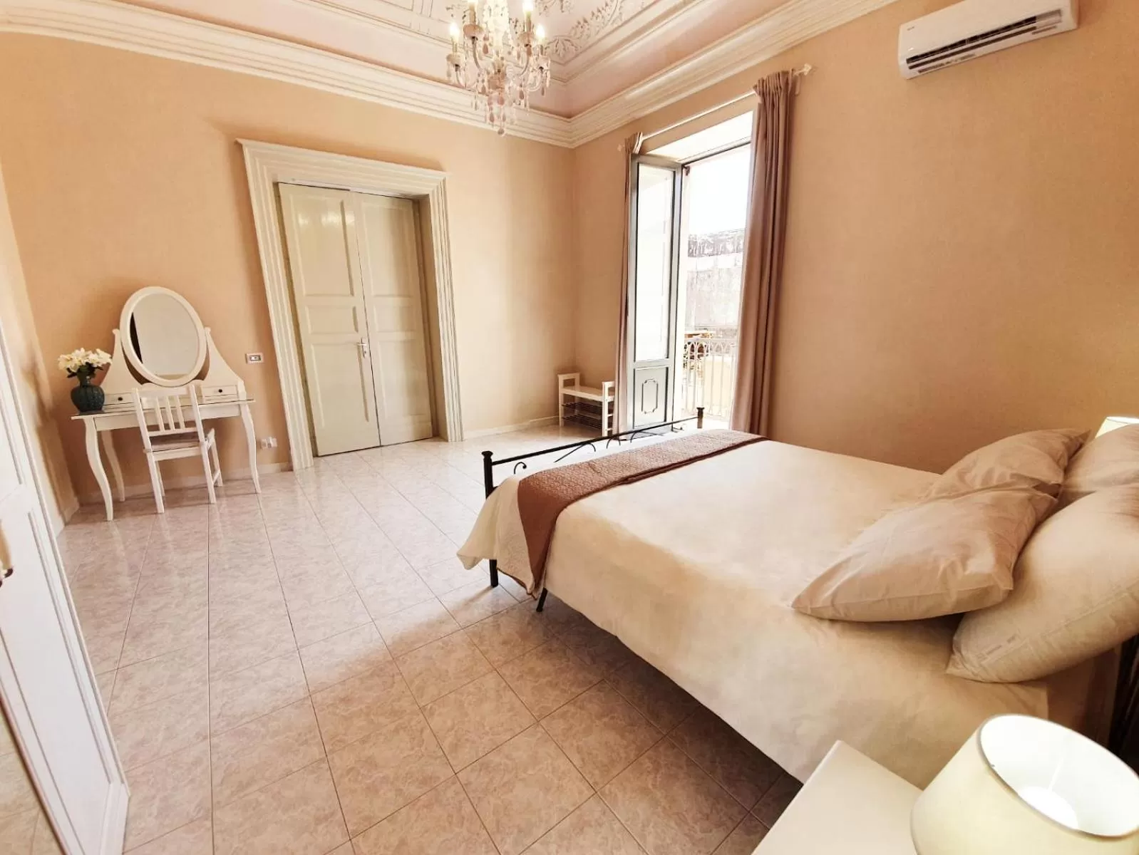 Photo of the whole room, Bed in Antica Dimora Barocca