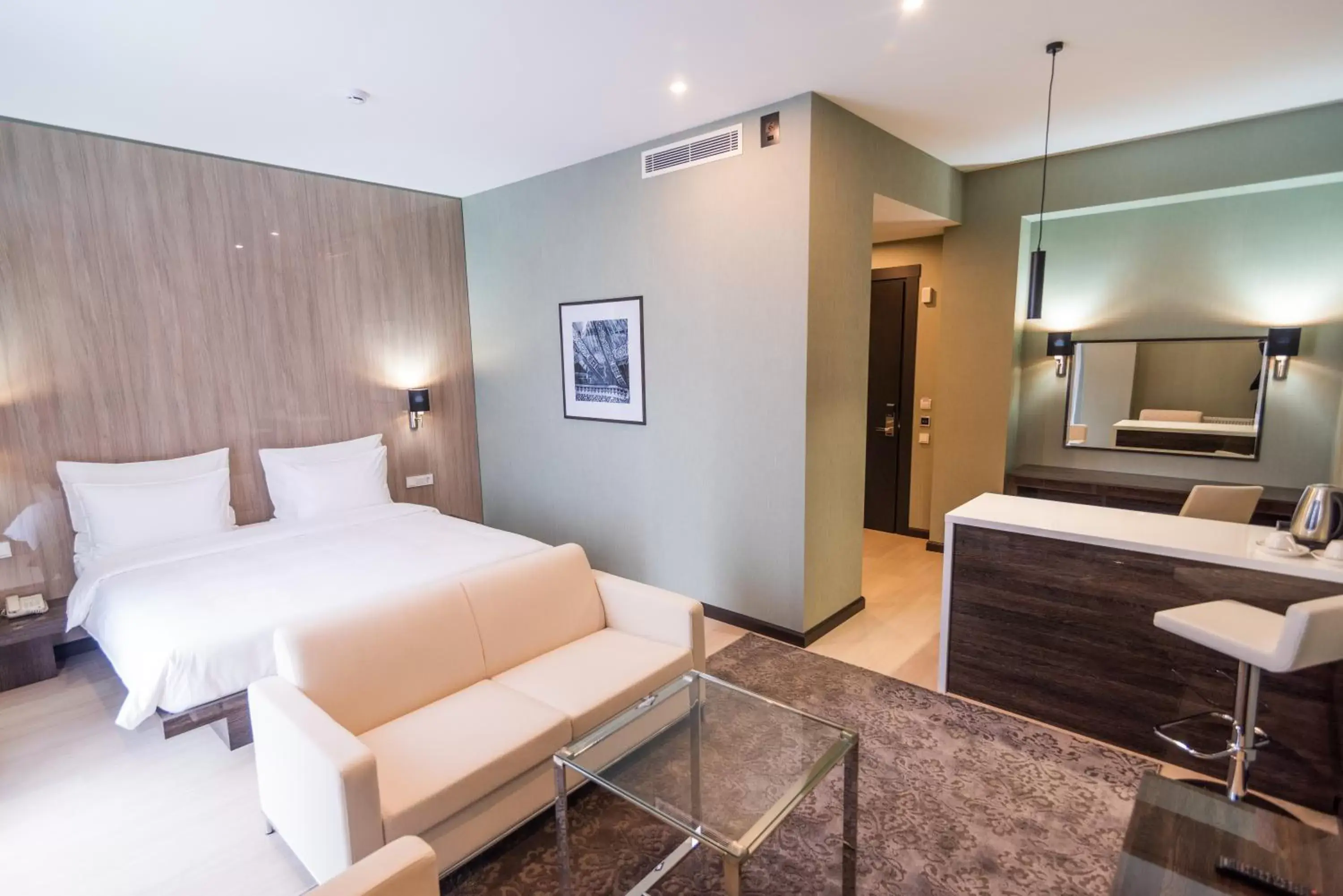 Deluxe Room in Resident City Hotel Deluxe Room in Resident City Hotel