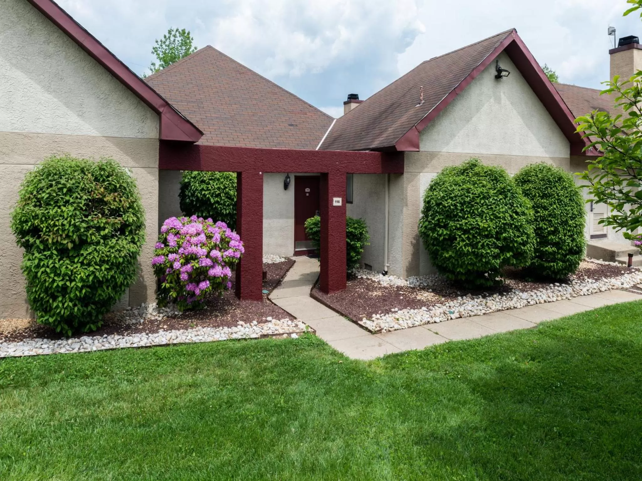 Property building in Inn of The Dove Romantic Luxury & Business Suites