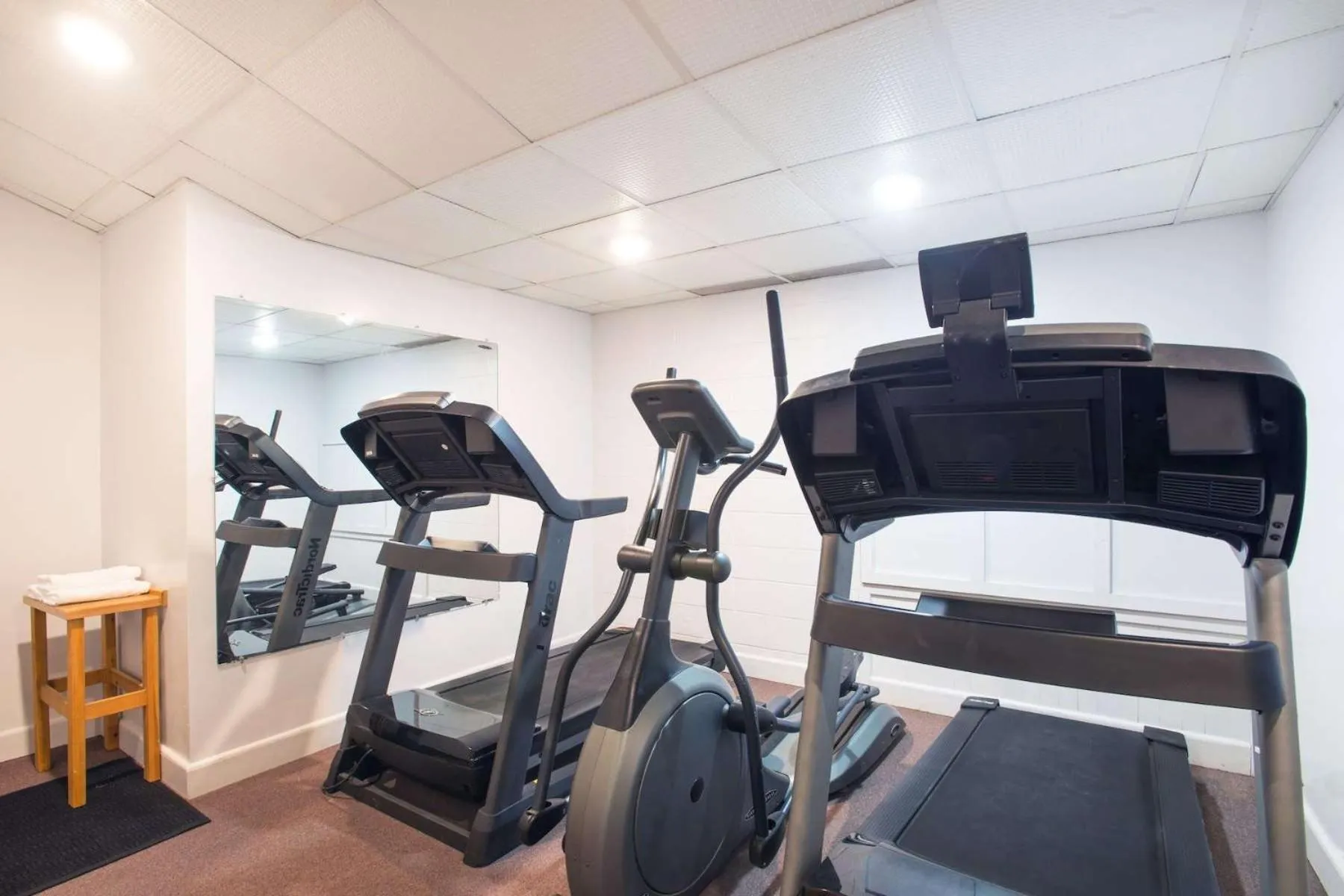 Howard Johnson by Wyndham South Portland