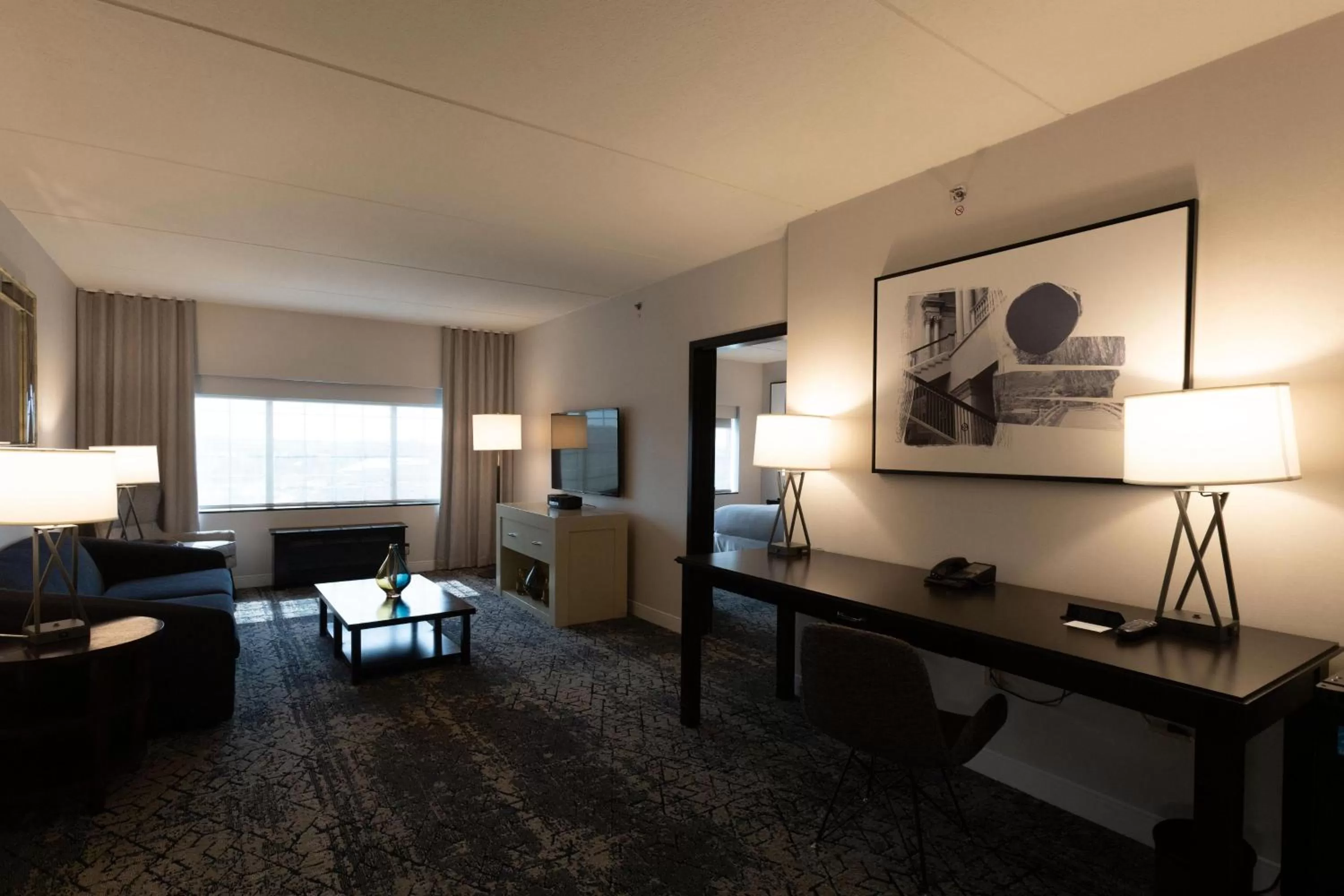 Photo of the whole room in Sheraton Chicago Northbrook