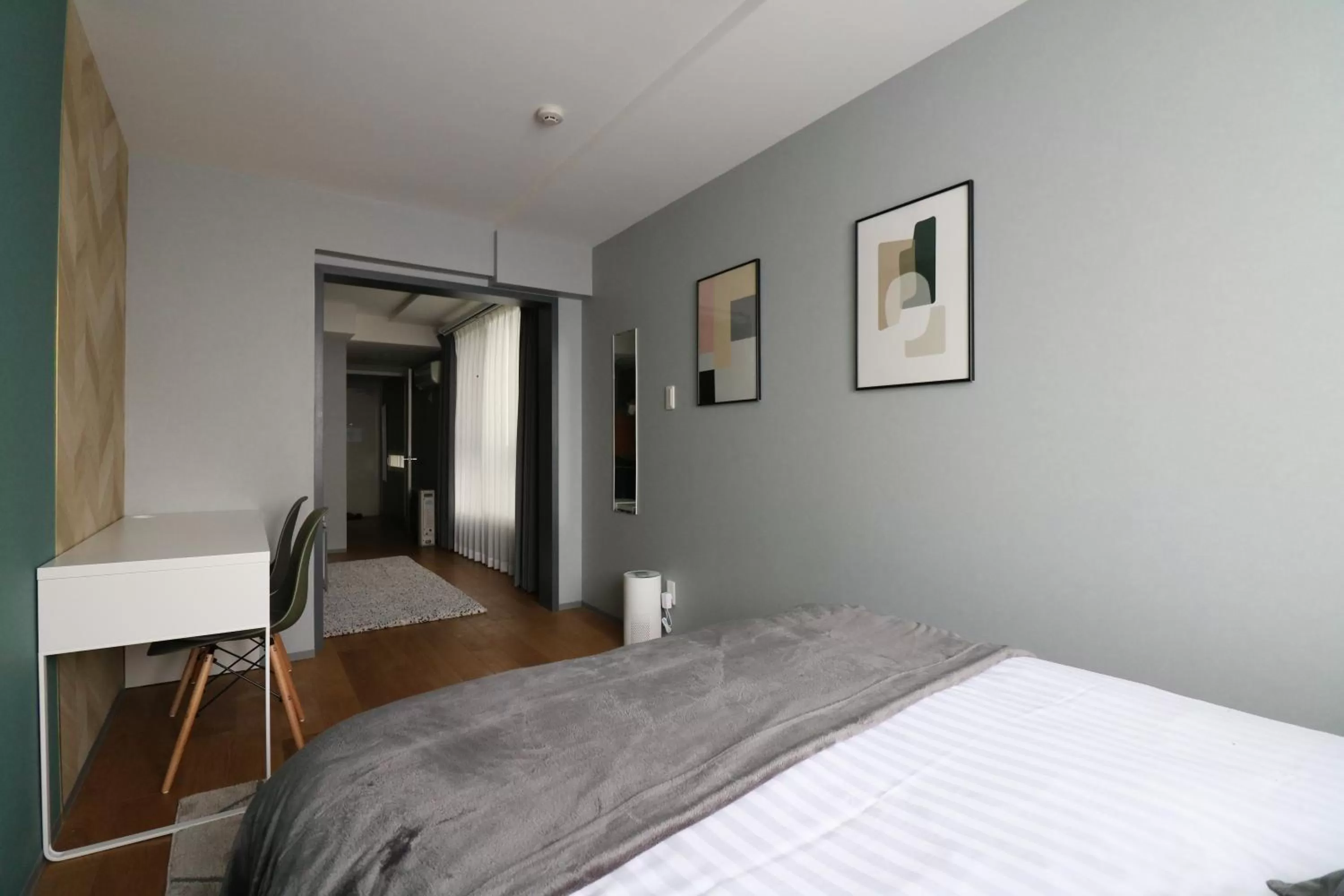 Bed in Glass Shiseikan