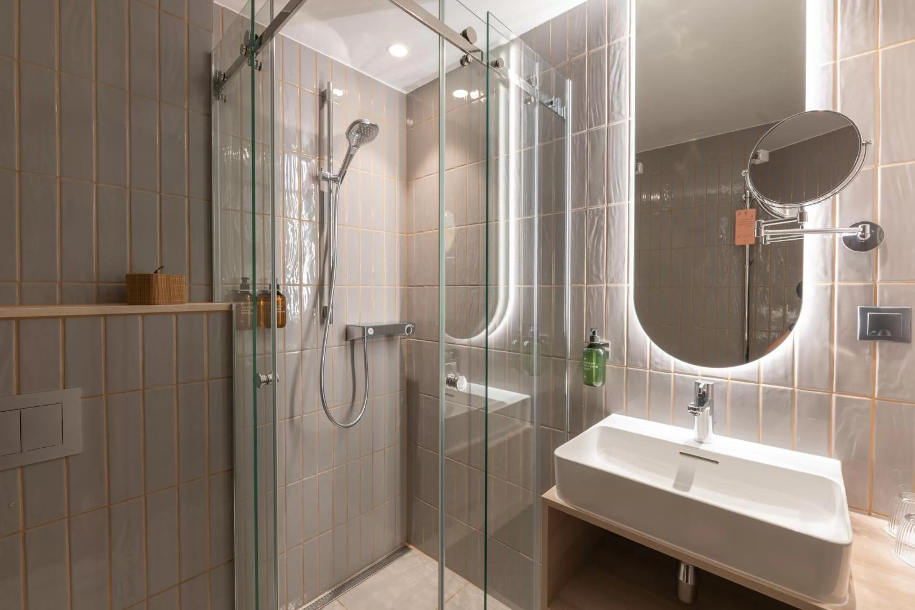 Shower in Oru Hub Hotel Tallinn - Handwritten Collection