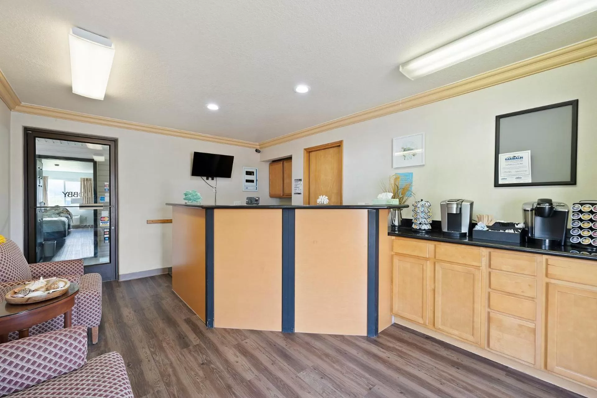 Lobby or reception in Garibaldi Inn at the Bay