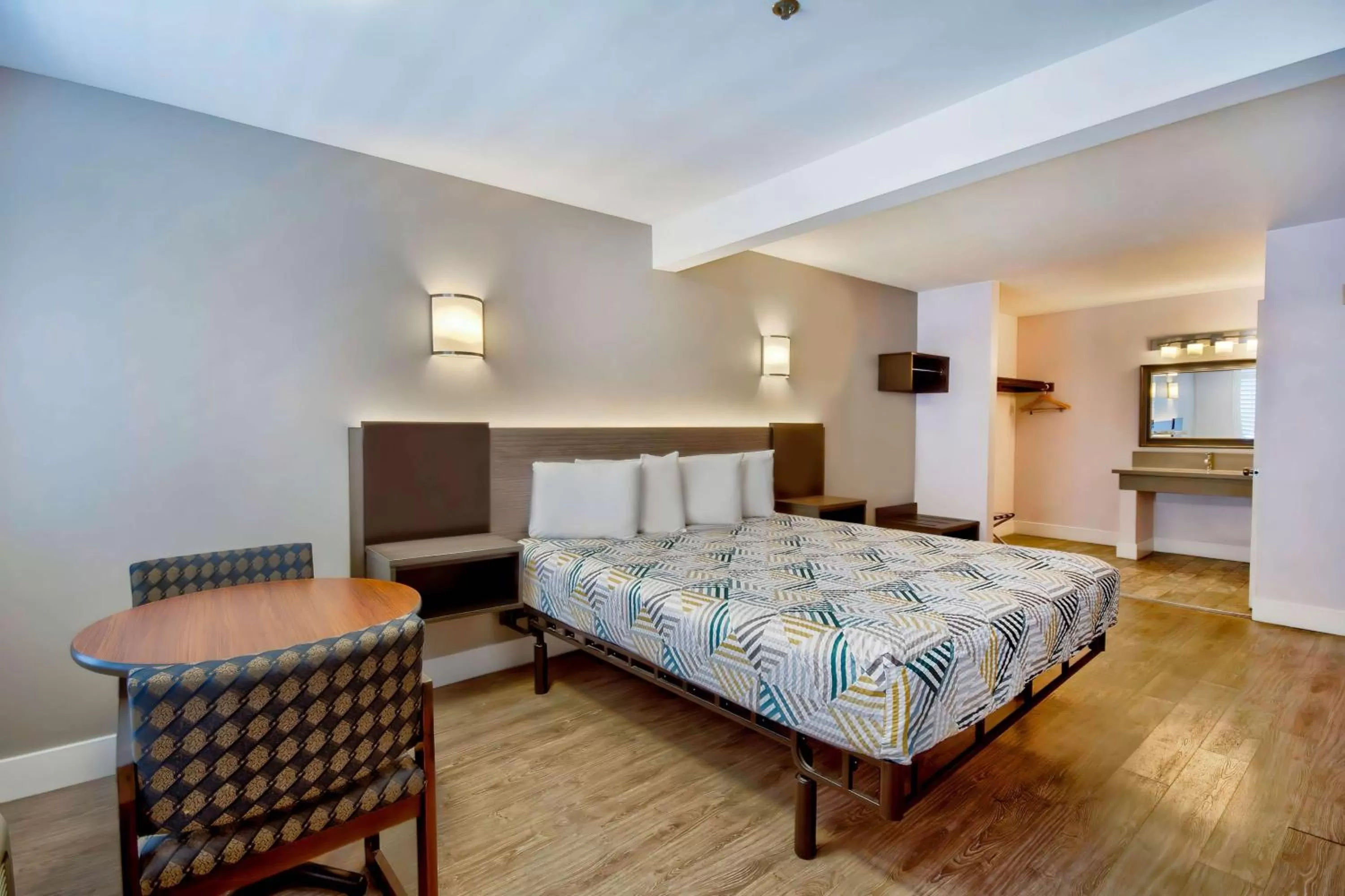 Bedroom, Bed in Motel 6-Inglewood, CA