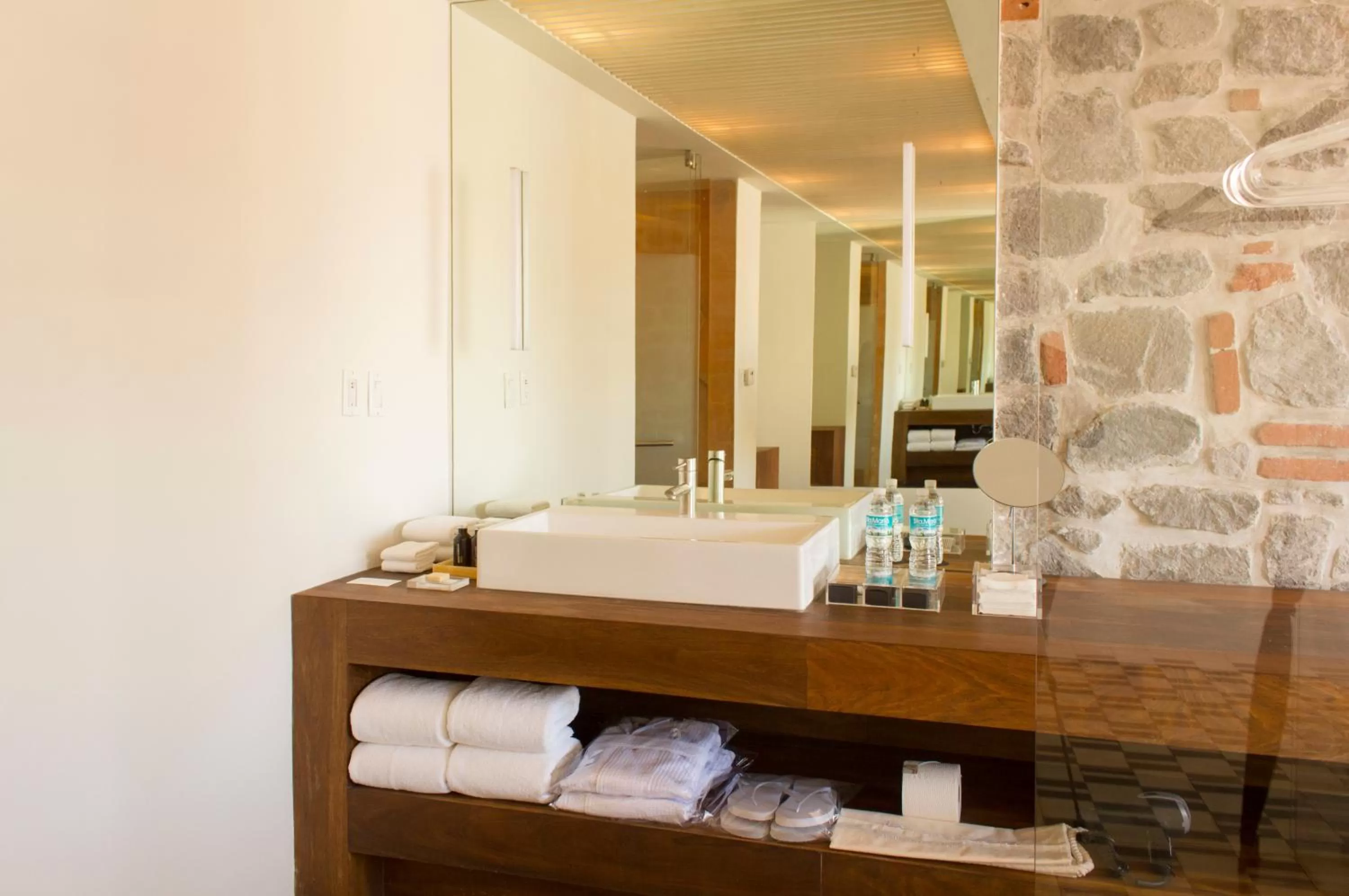 Bathroom in La Purificadora, Puebla, a Member of Design Hotels