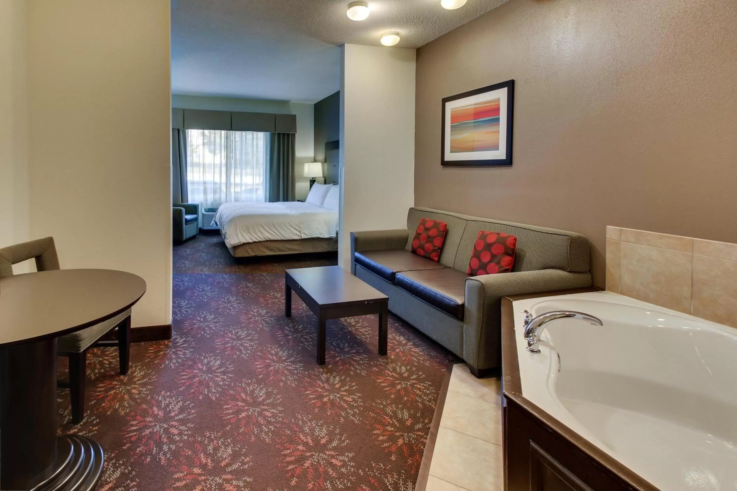 Photo of the whole room, Bed in Holiday Inn Express Hotel & Suites Lancaster-Lititz by IHG