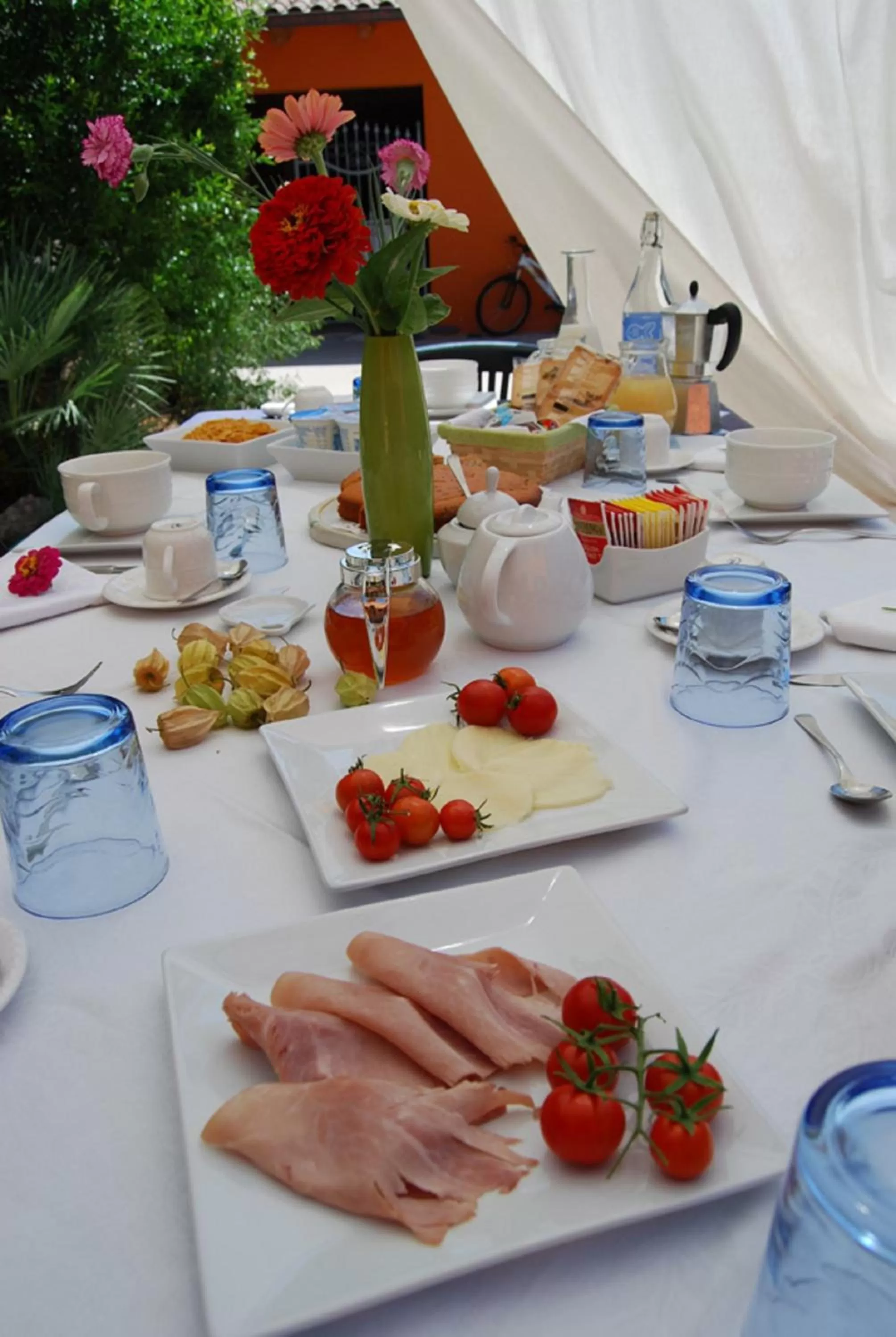 Food and drinks in Bbsupottai