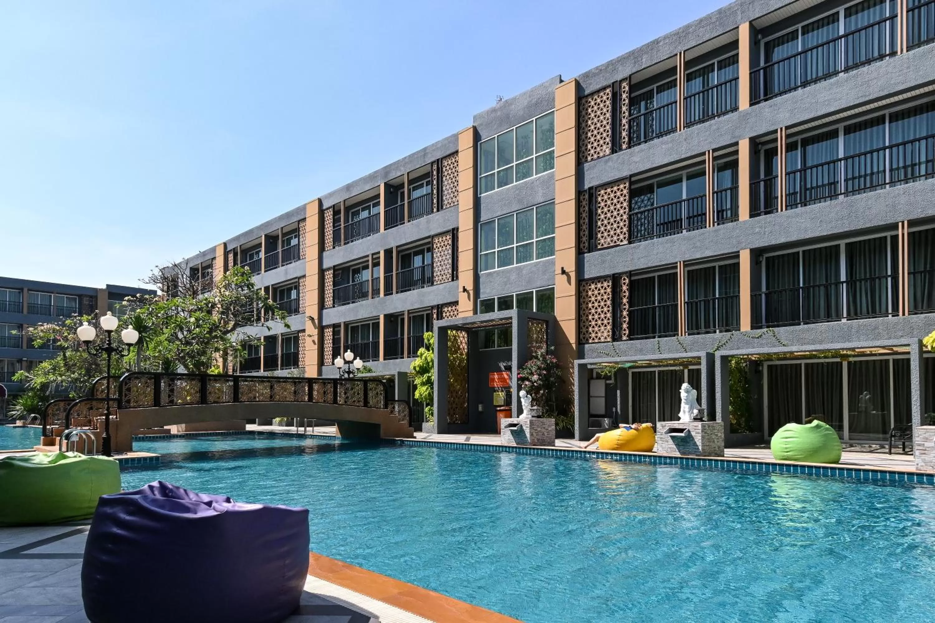 Property building in Golden Sea Hua Hin - SHA Extra Plus