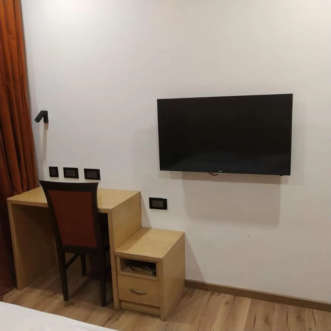 TV and multimedia in PPH Living Railotel Coimbatore