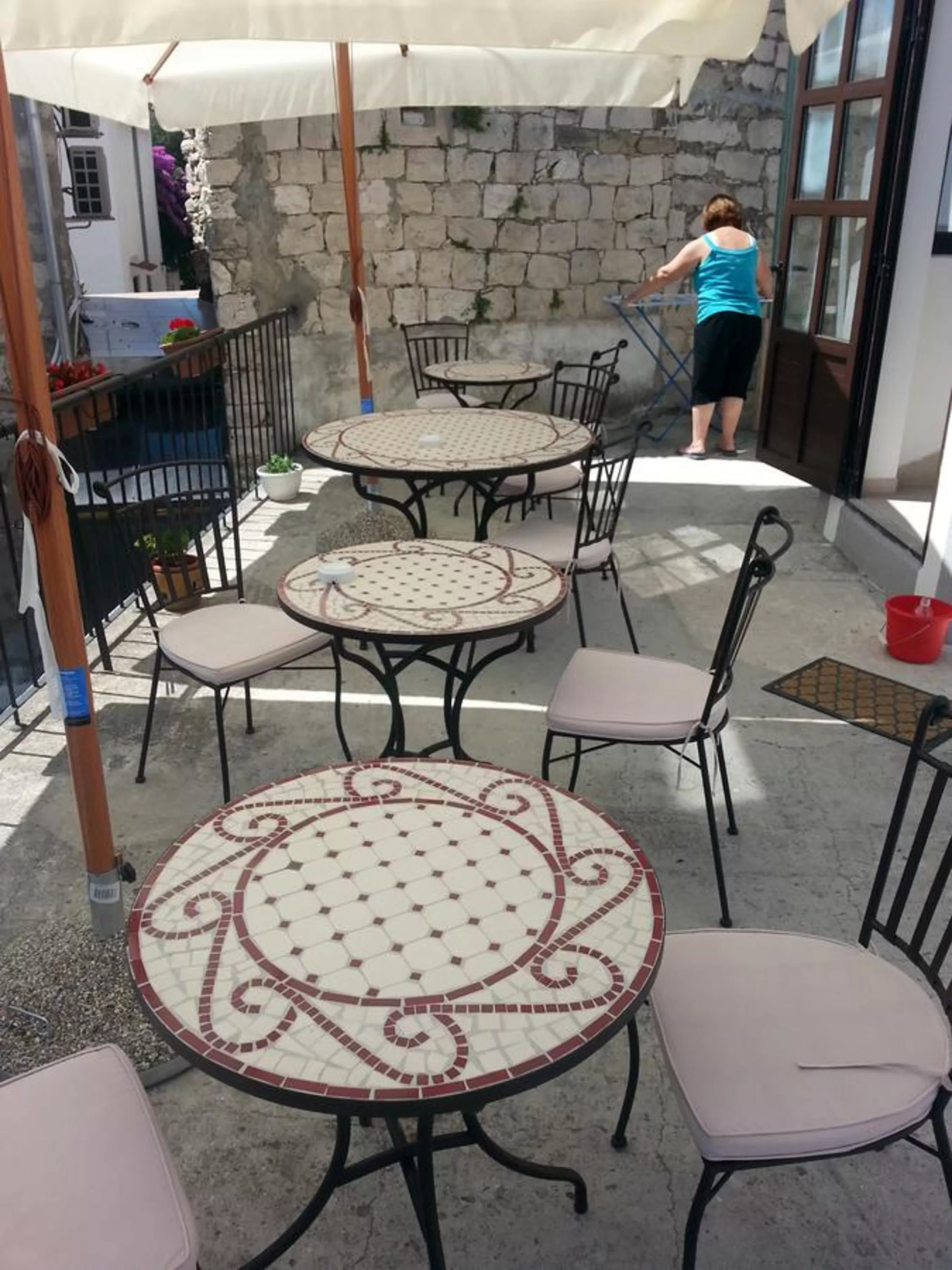 Balcony/Terrace, Patio/Outdoor Area in Golden B&B